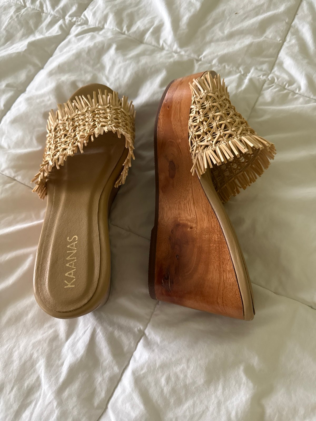 Kaanas Wedge Raffia Sandals