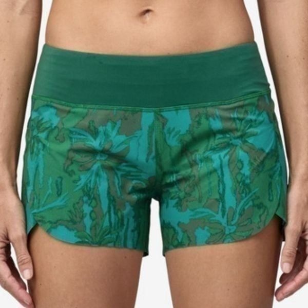 2615 NWT Patagonia Women's Stretch Hydropeak Surf Shorts - 3 Size Medium