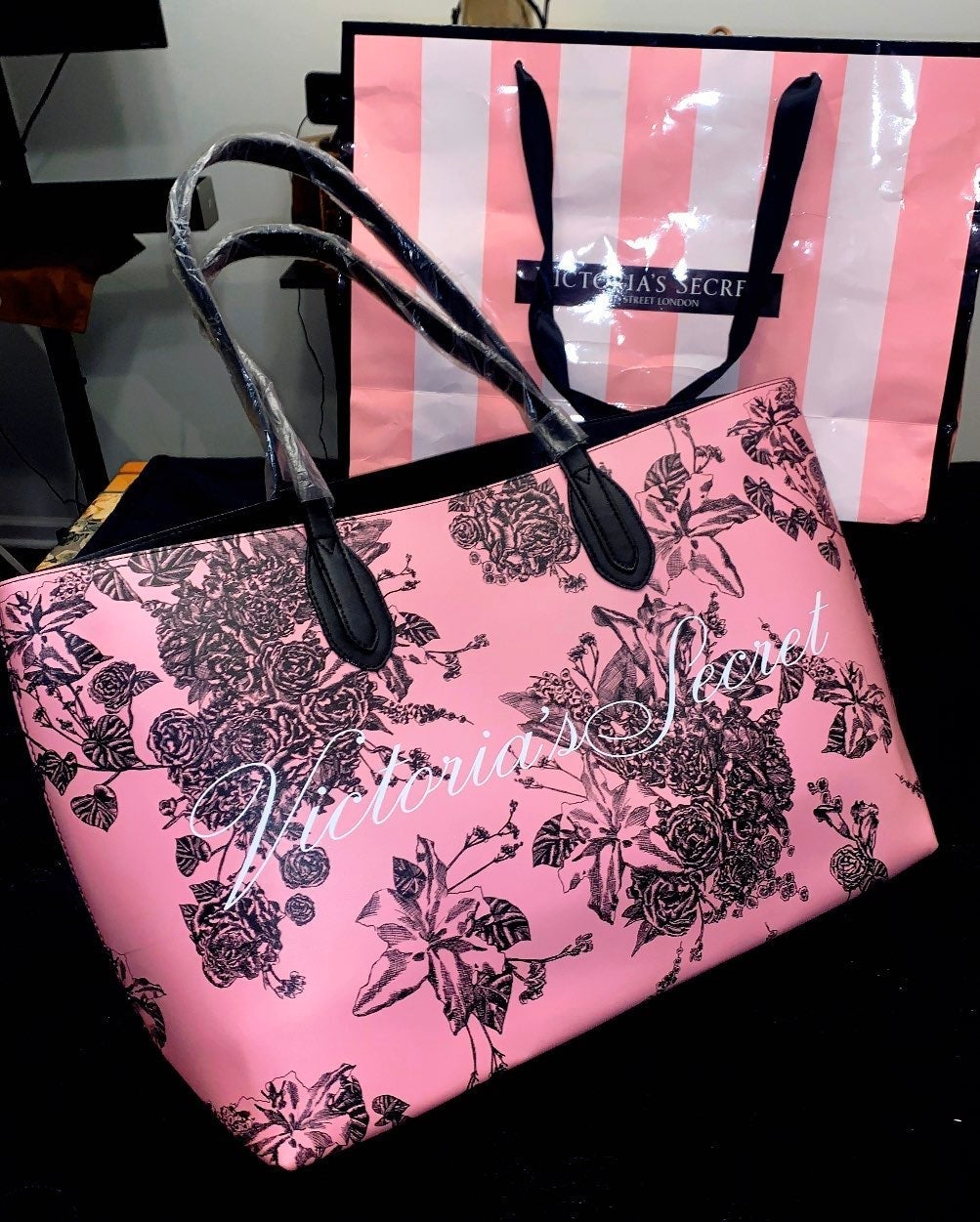 victoria secret tote bags limited editio