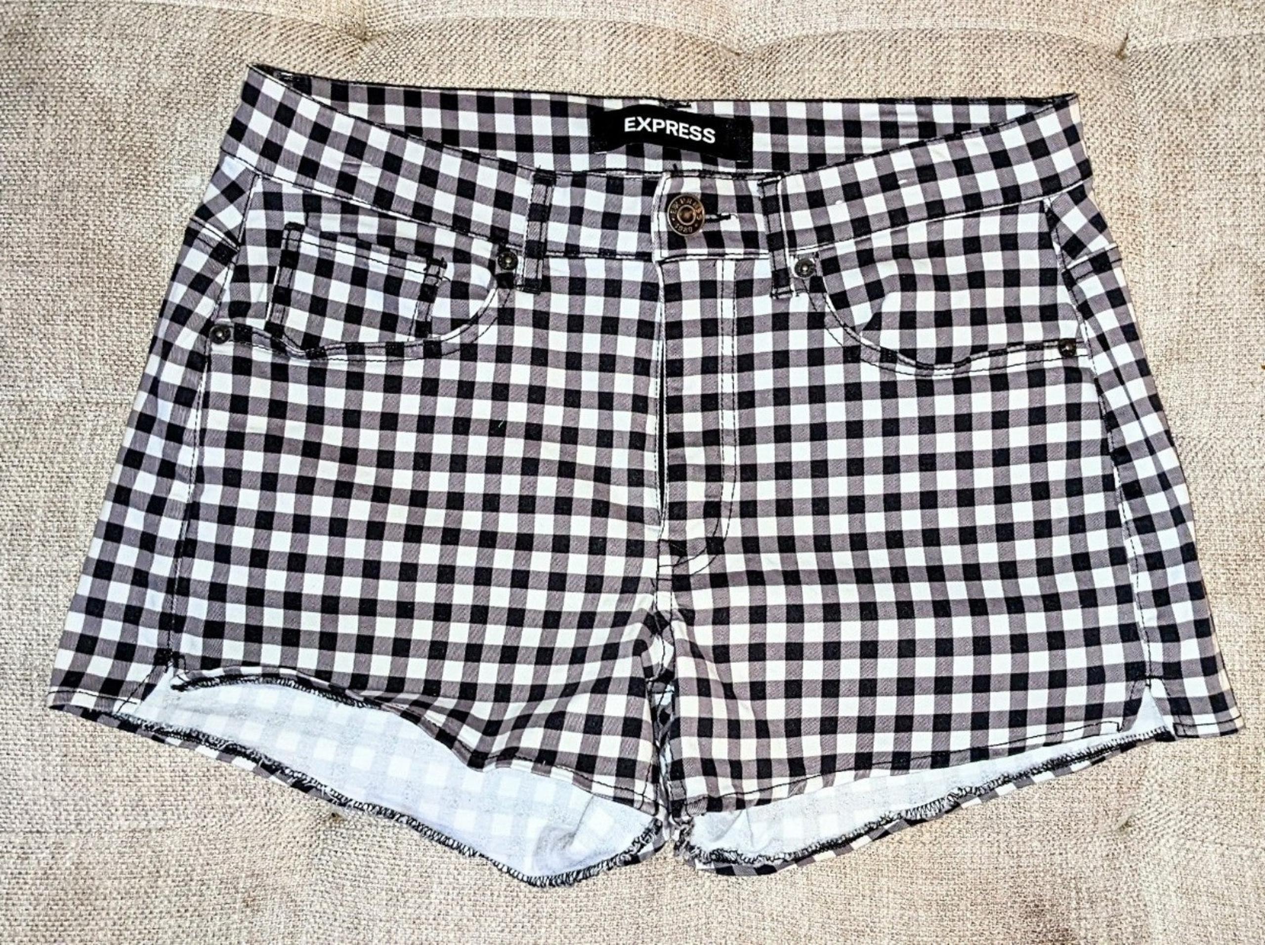 NWOT! Express, Women's (6) Gingham Shorts