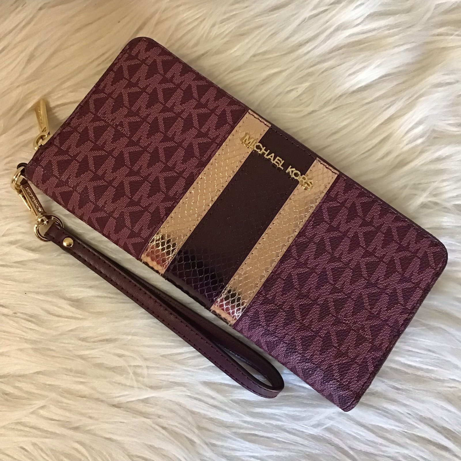 Michael kors large travel continental wallet Oxblood rose gold metallic