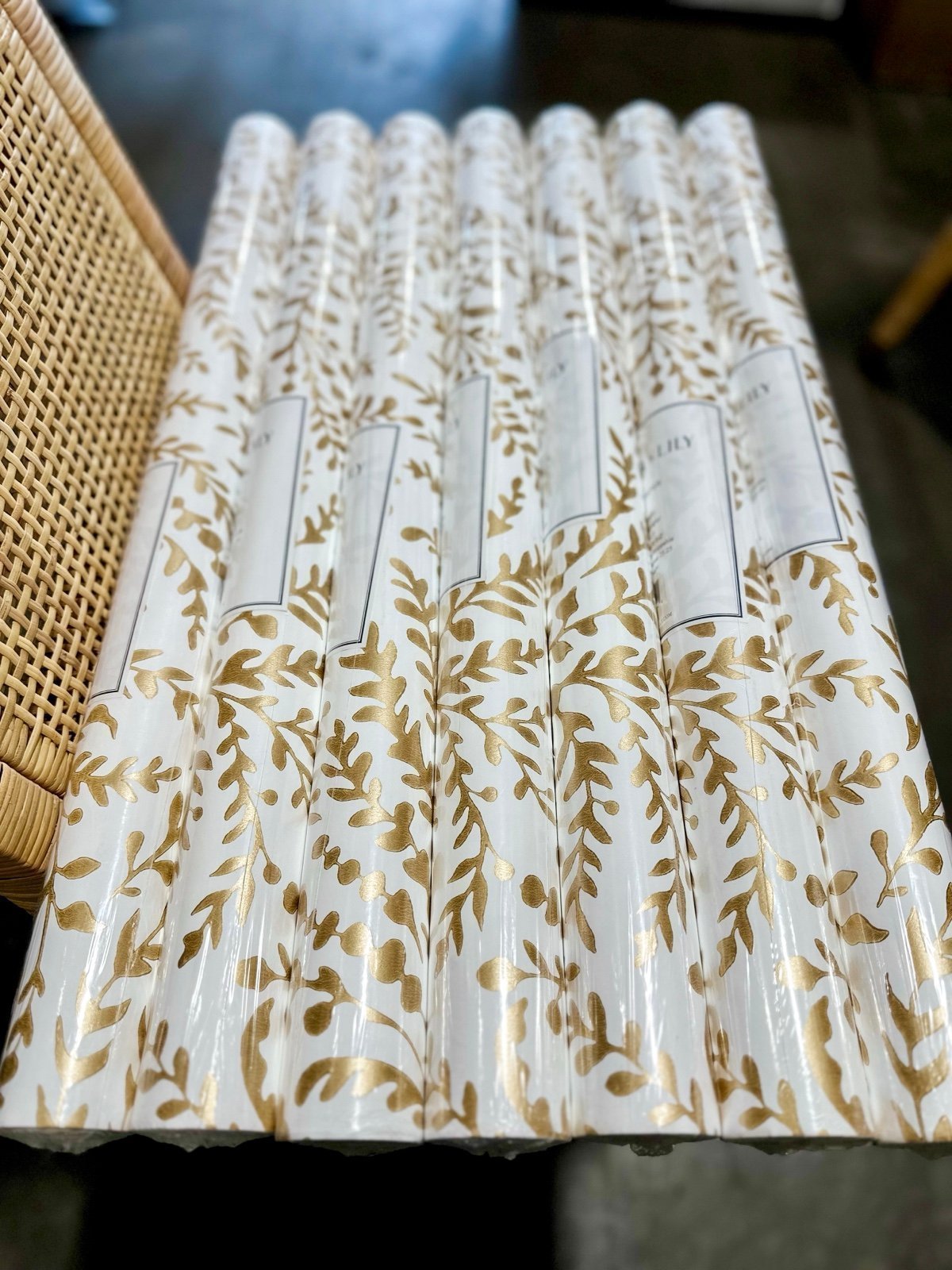 NEW Serena & Lily Priano Wallpaper-Gold Metallic