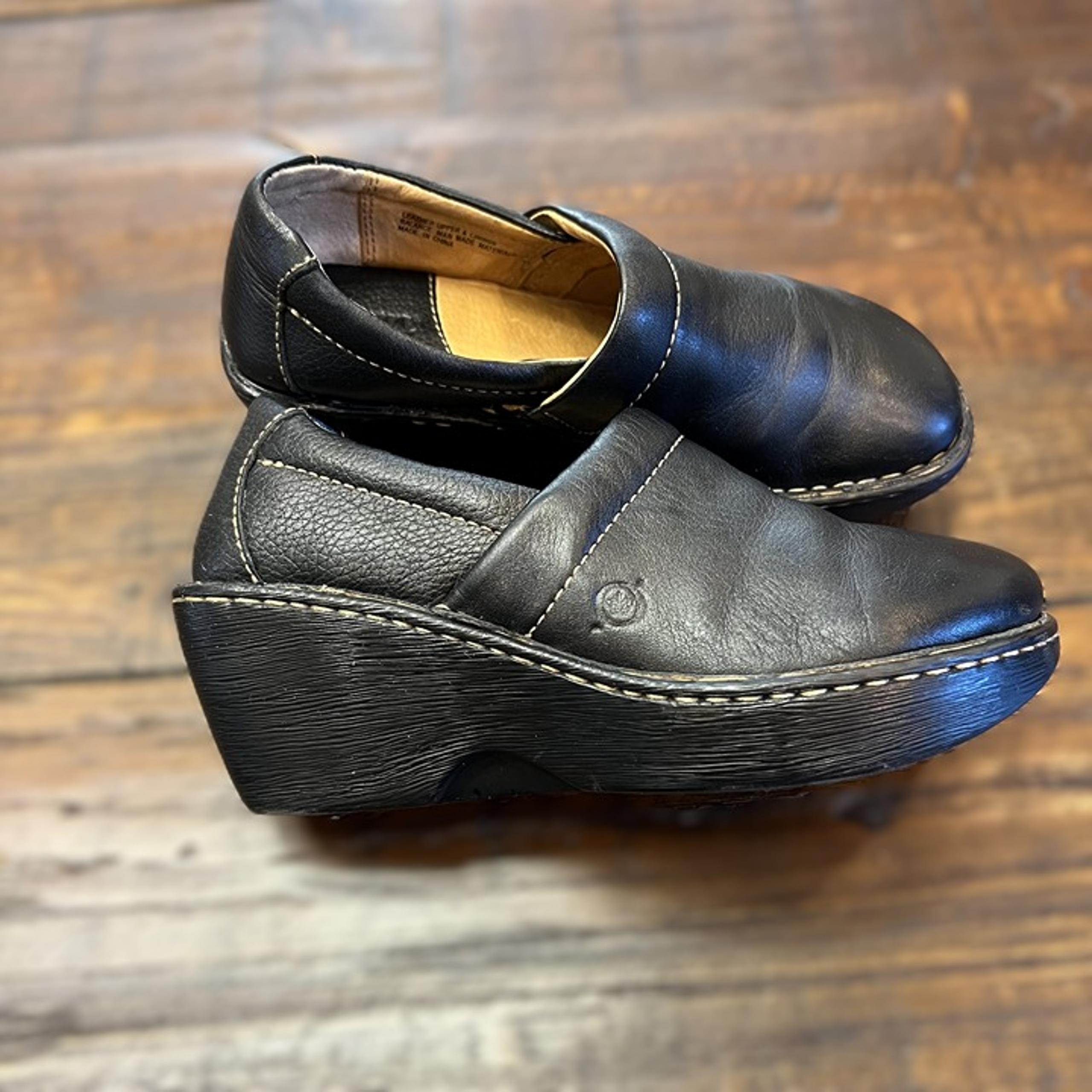 Born Shoes Womens Sz 6 M Black Paddock Pebbled Leather Slip On Comfort Clogs