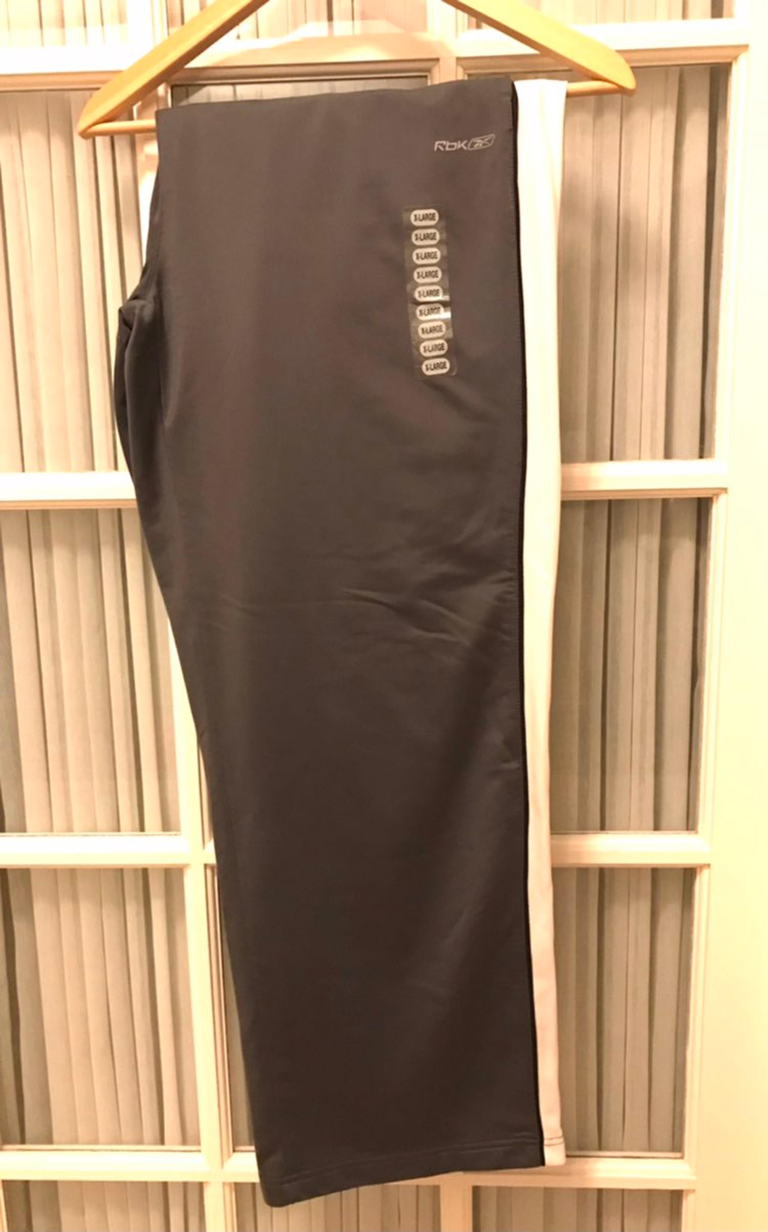Reebok joggers casual pants for Men XL , New with tag