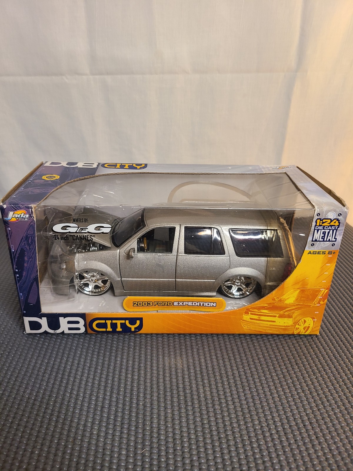 Jada Toys Dub City Diecast 1:24 Euro-Spec Range Rover Vehicle SUV