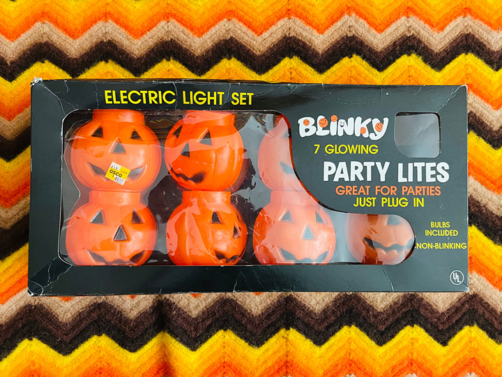 Vintage 80's Halloween Blinky Party Lite, 7 Plastic Pumpkin Jack-O-Lantern w/Box
