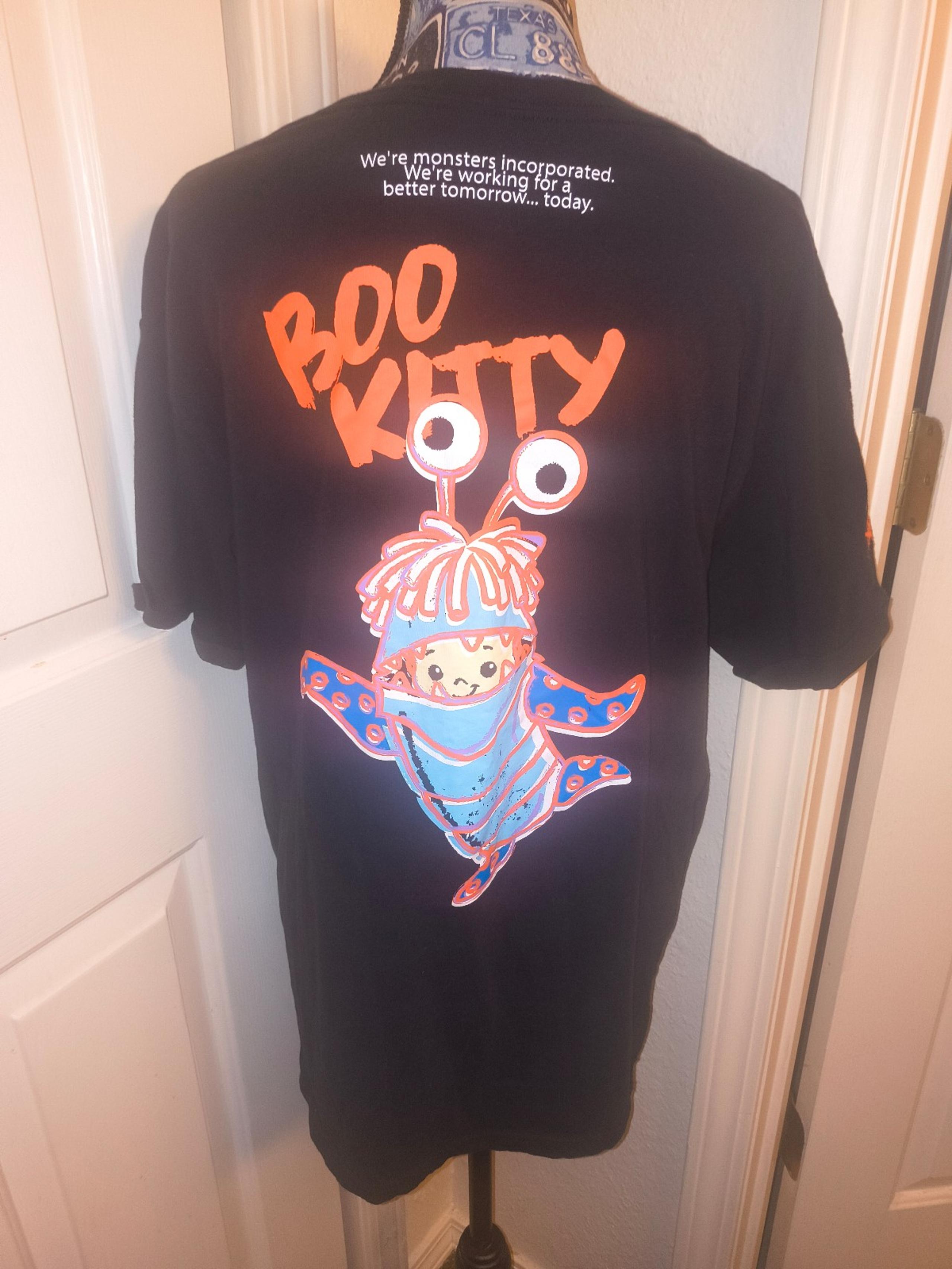 Boo kitty Disney Parks Pixar monsters inc adult medium tee shirt Mike