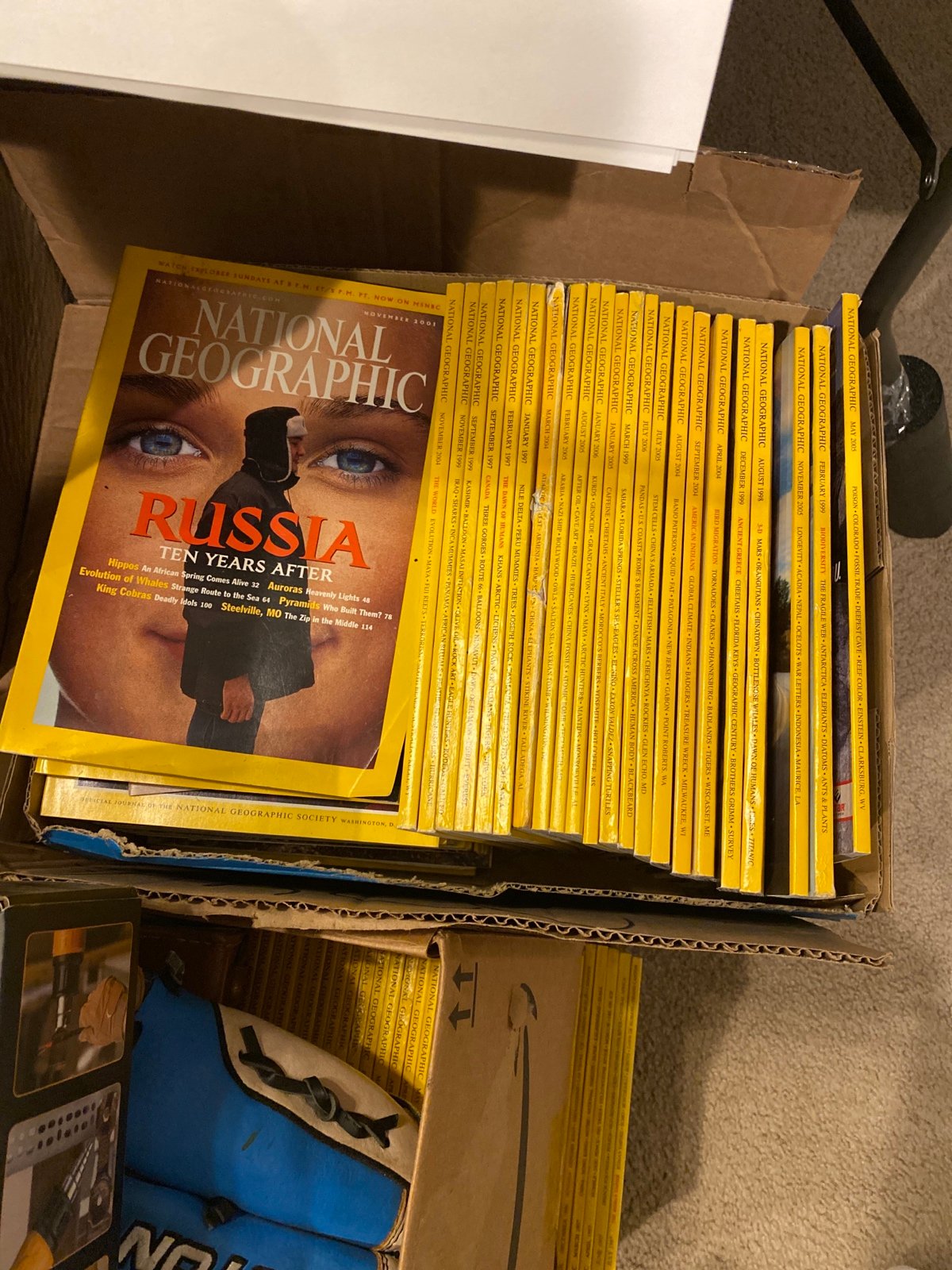 National Geographic old magazine collection 1990s and other old one