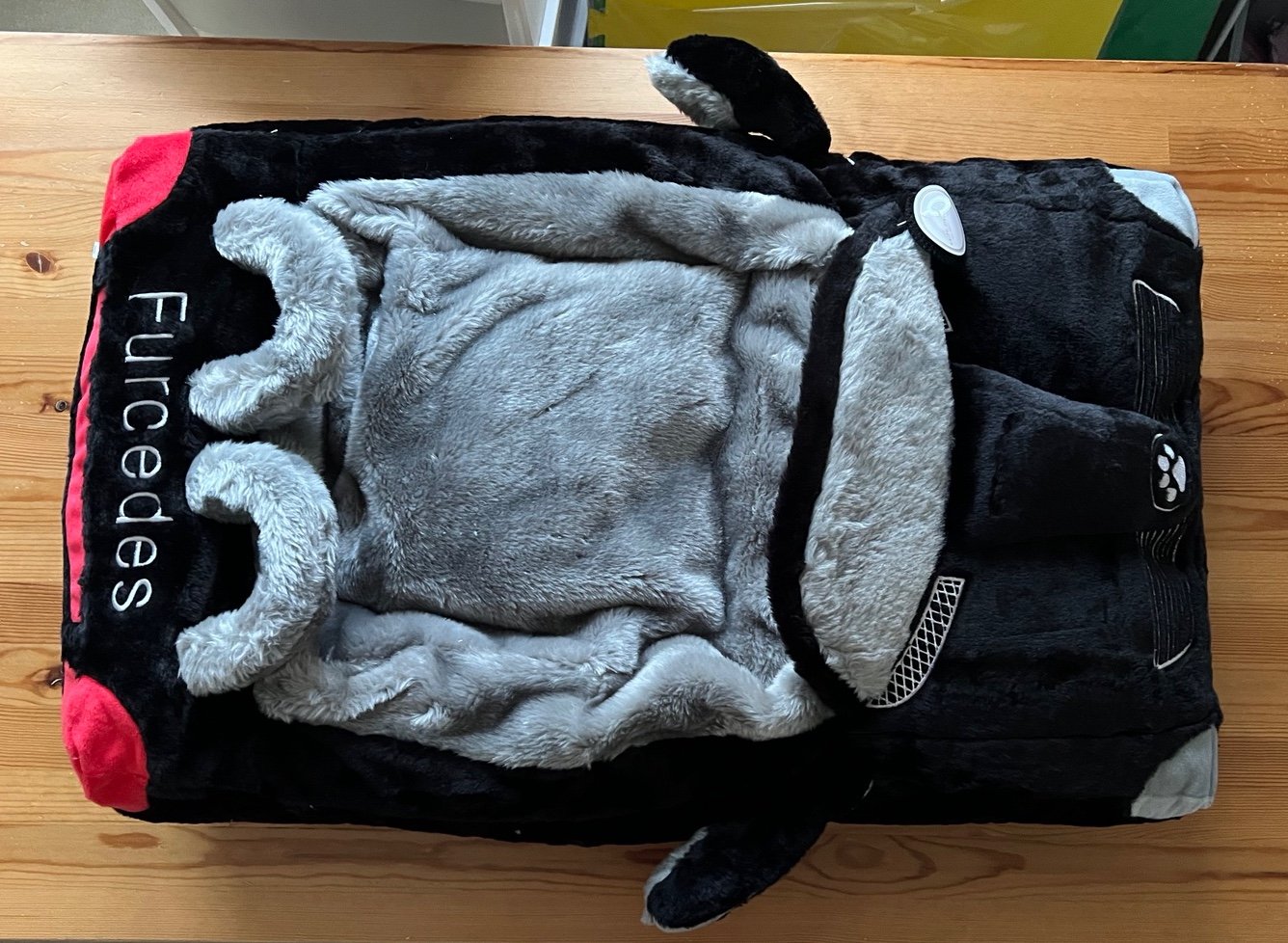 Furcedes Car Dog Bed