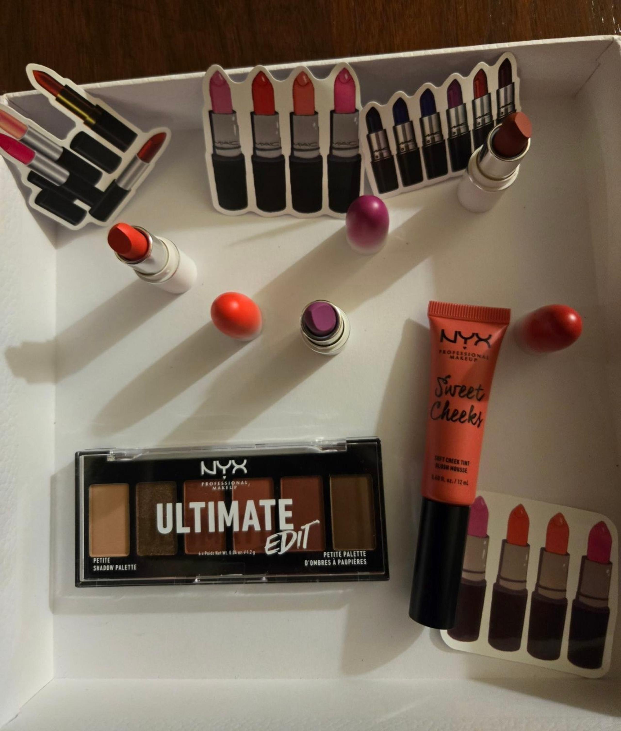 Mac Mini Lipstick/ NYX Eyeshadow Palette/Blush Tint