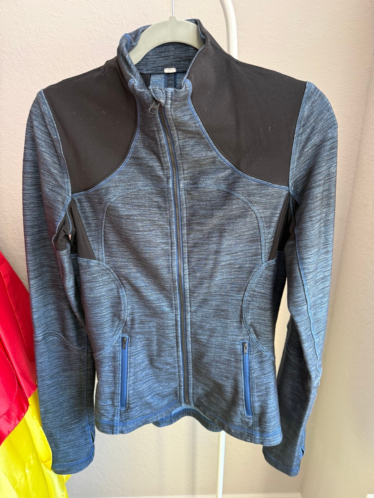 EUC Lululemon Forme Jacket Slub Denim Inkwell / Inkwell Size 8