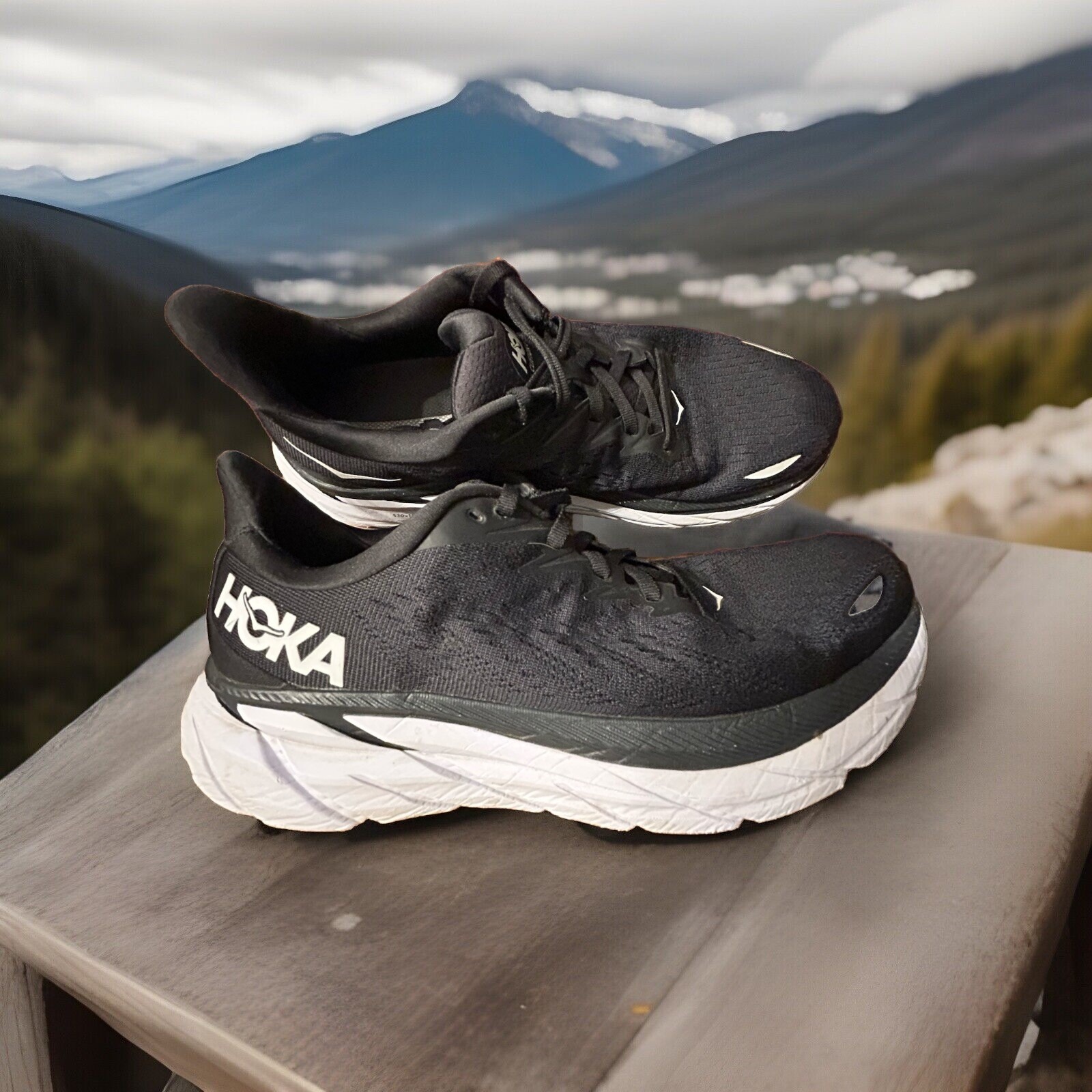 Hoka One One Clifton 8 Shoes Womens 10 B Black White Running Sneakers Trainers