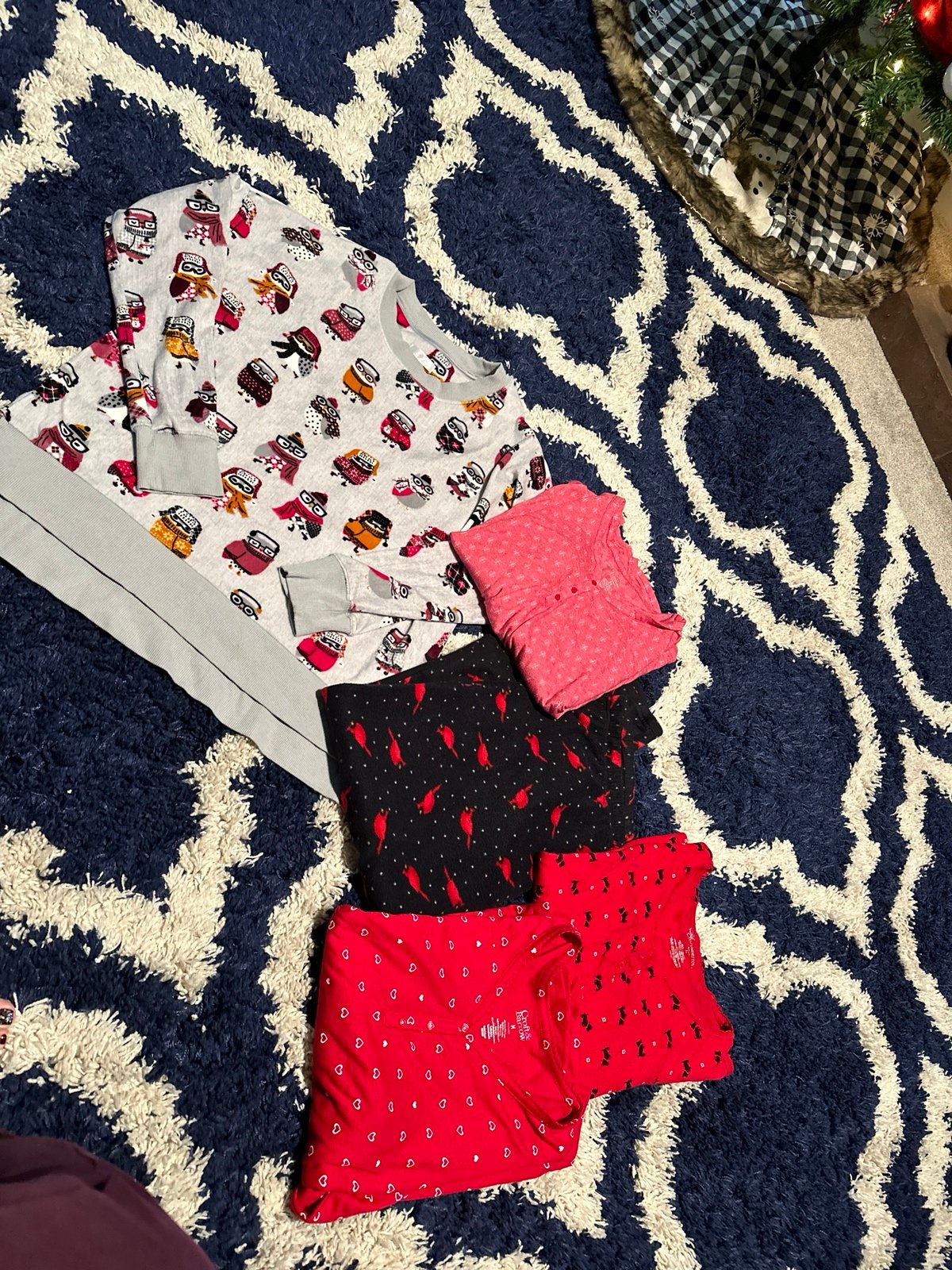 Women’s pajamas size medium
