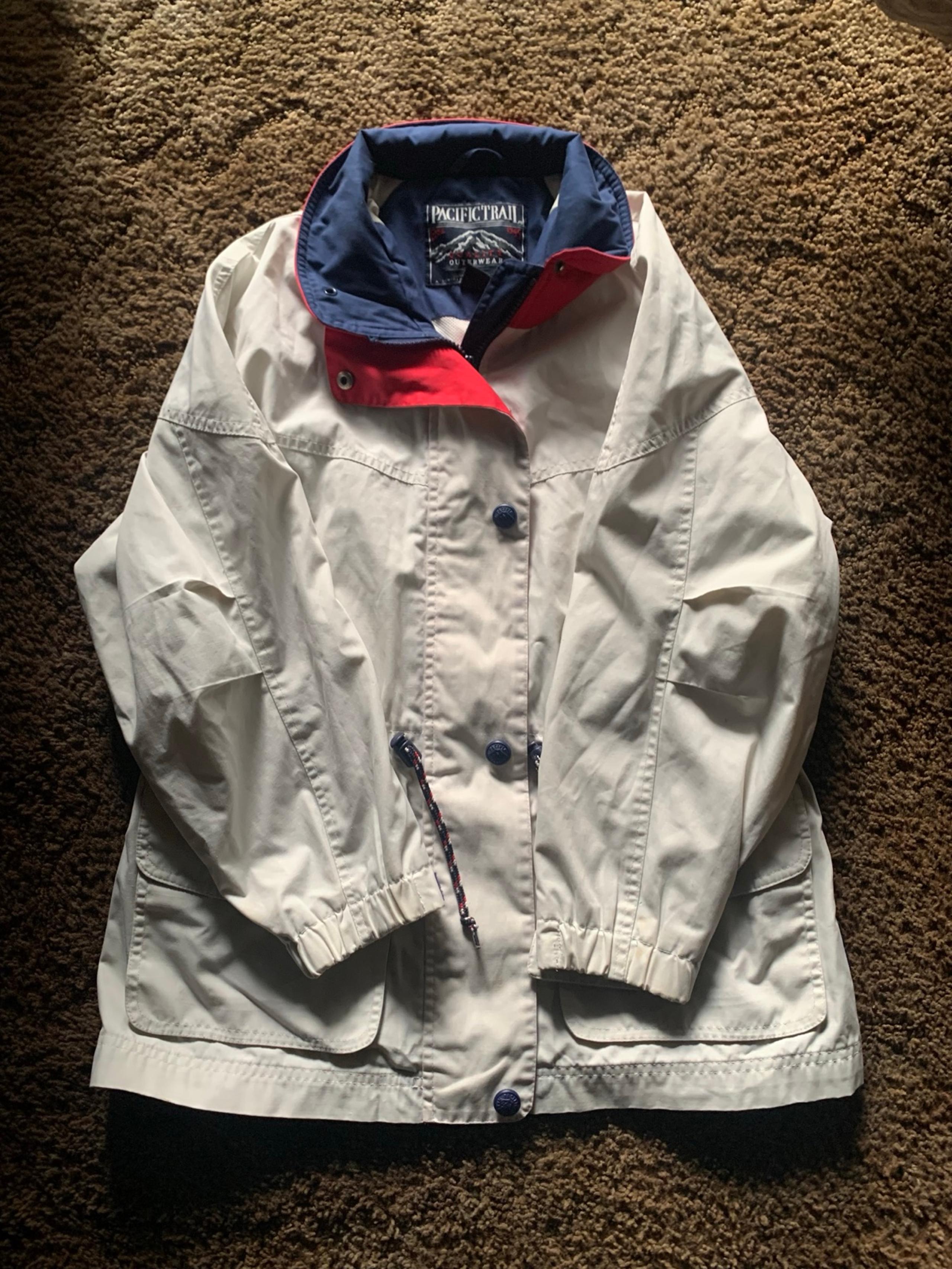 PACIFIC TRAIL WOMENS OUTDOOR WINDBREAKER
