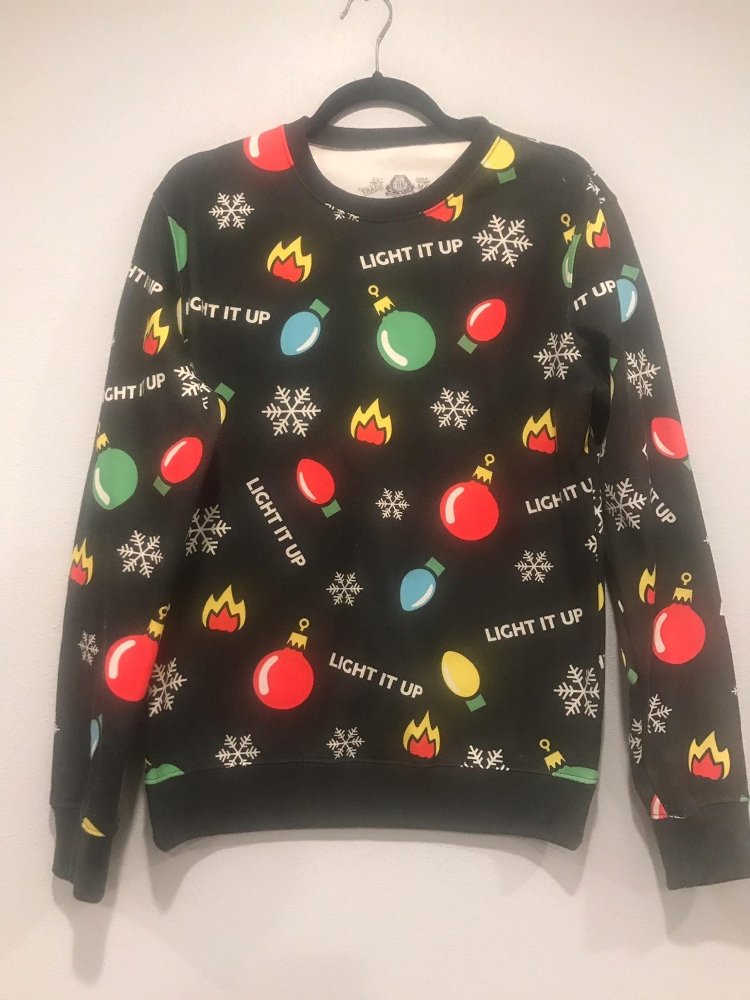 American Rag Christmas Sweater Crew Neck