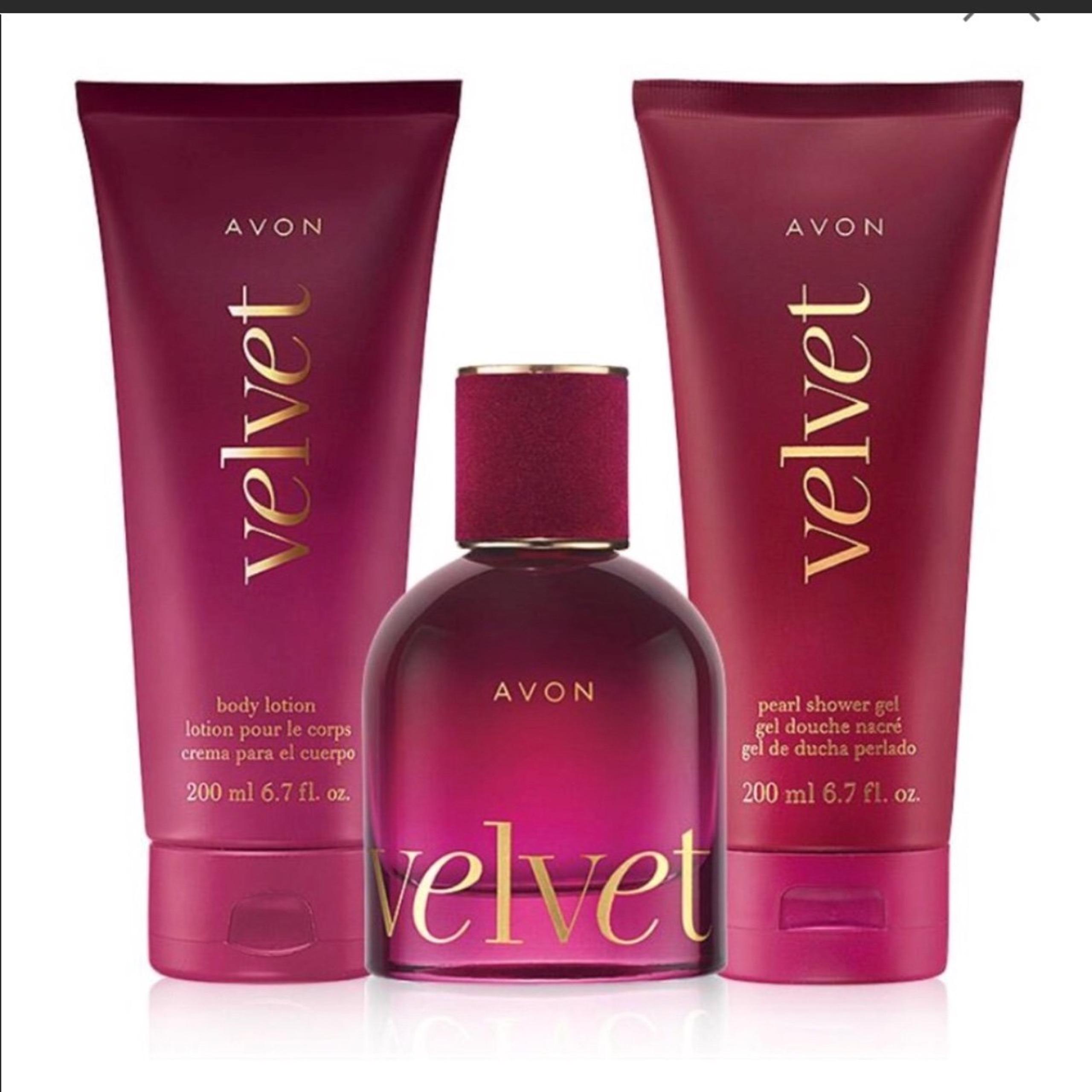 Avon Velvet set
