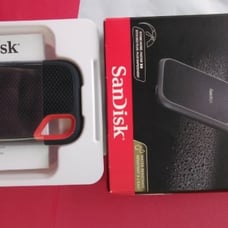 1TB SanDisk extreme portable SSD