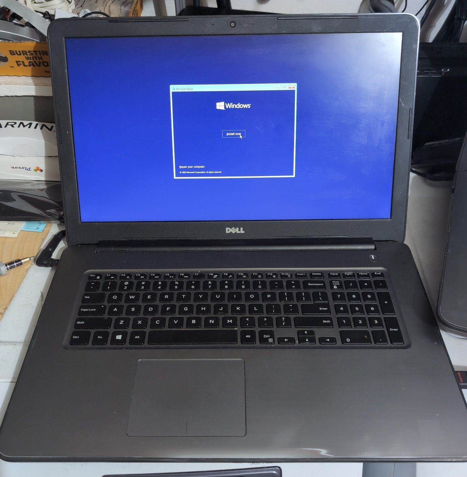 Dell Inspiron 5767 Intel Core i5-7200U 1TB HDD 8GB RAM Windows 10