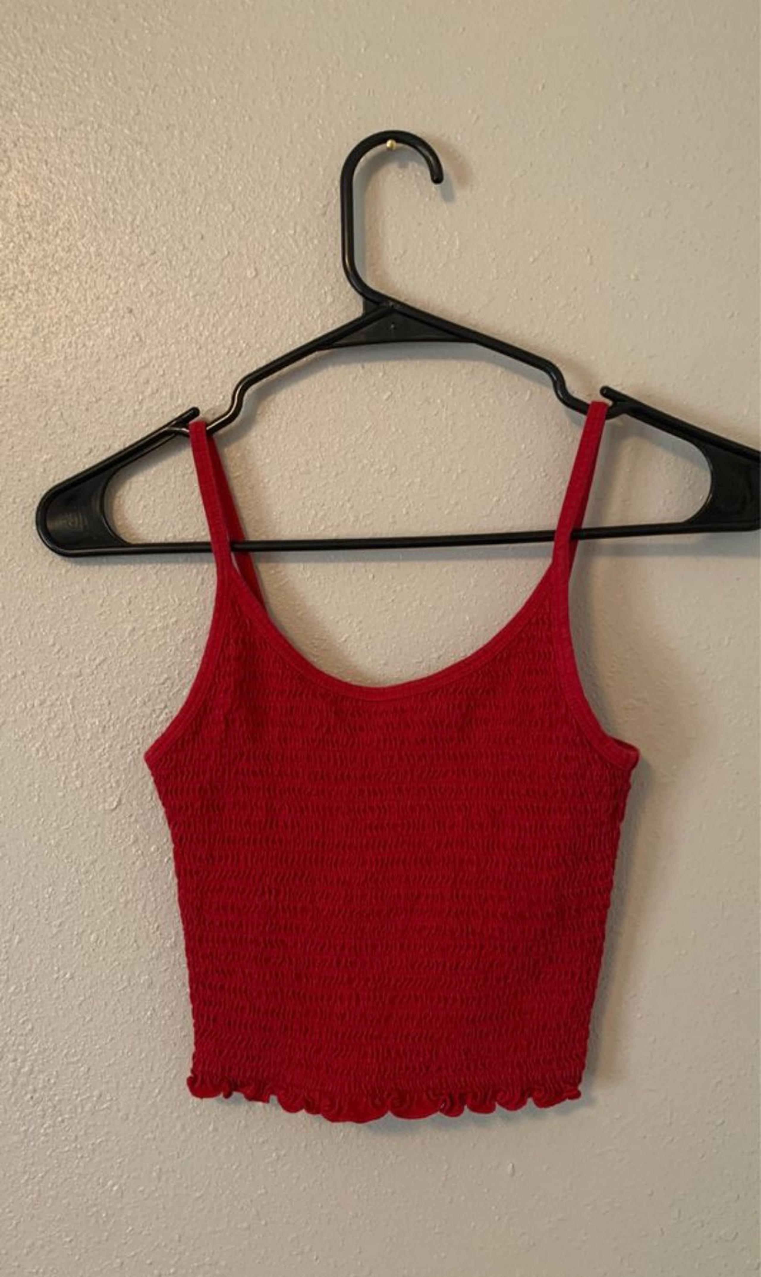 cropped tank top