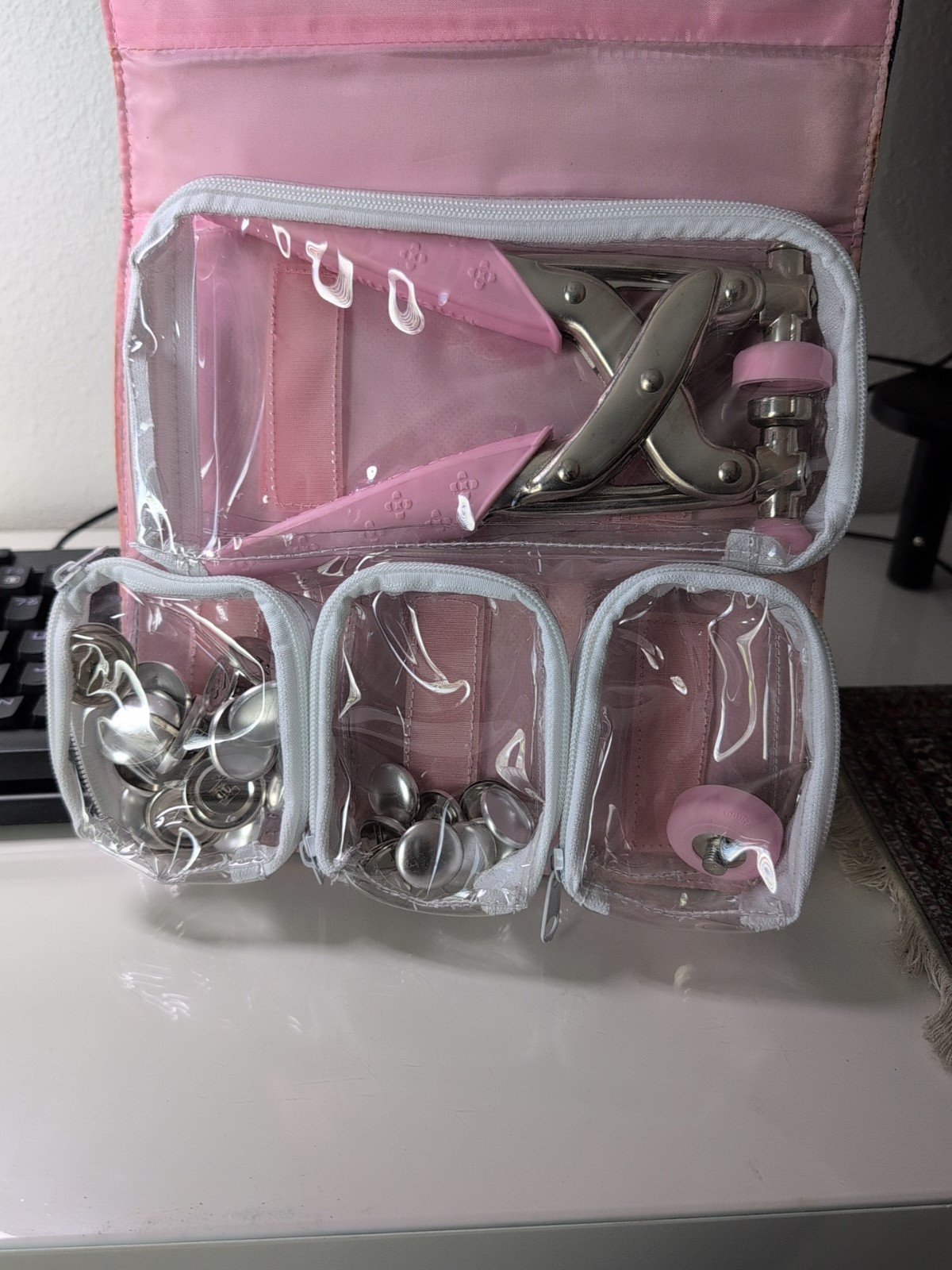 I-TOP IMAGINISCE Button Maker With Toppers & Grommet Tool Kit