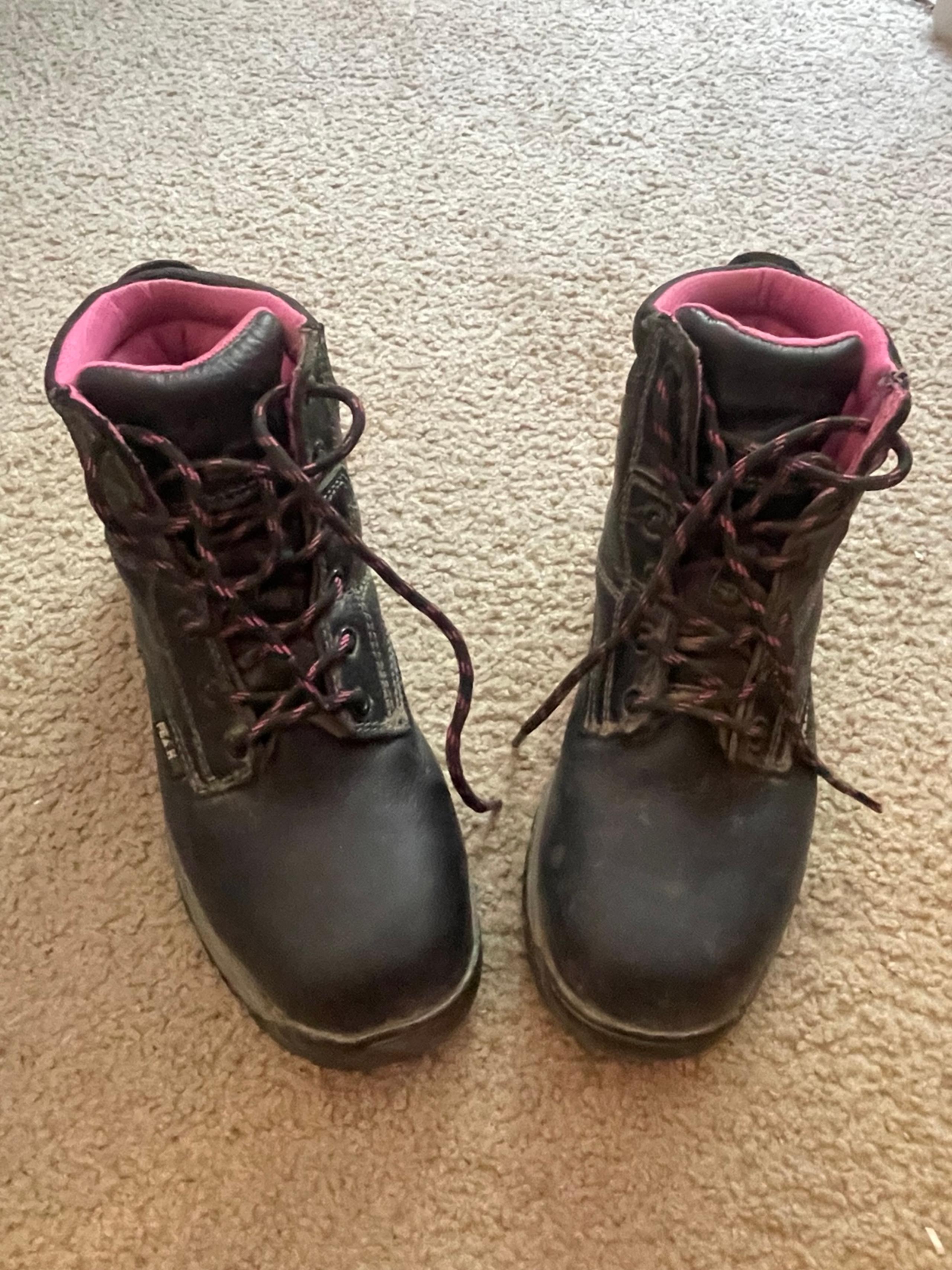 Wolverine composite toe women’s work boots