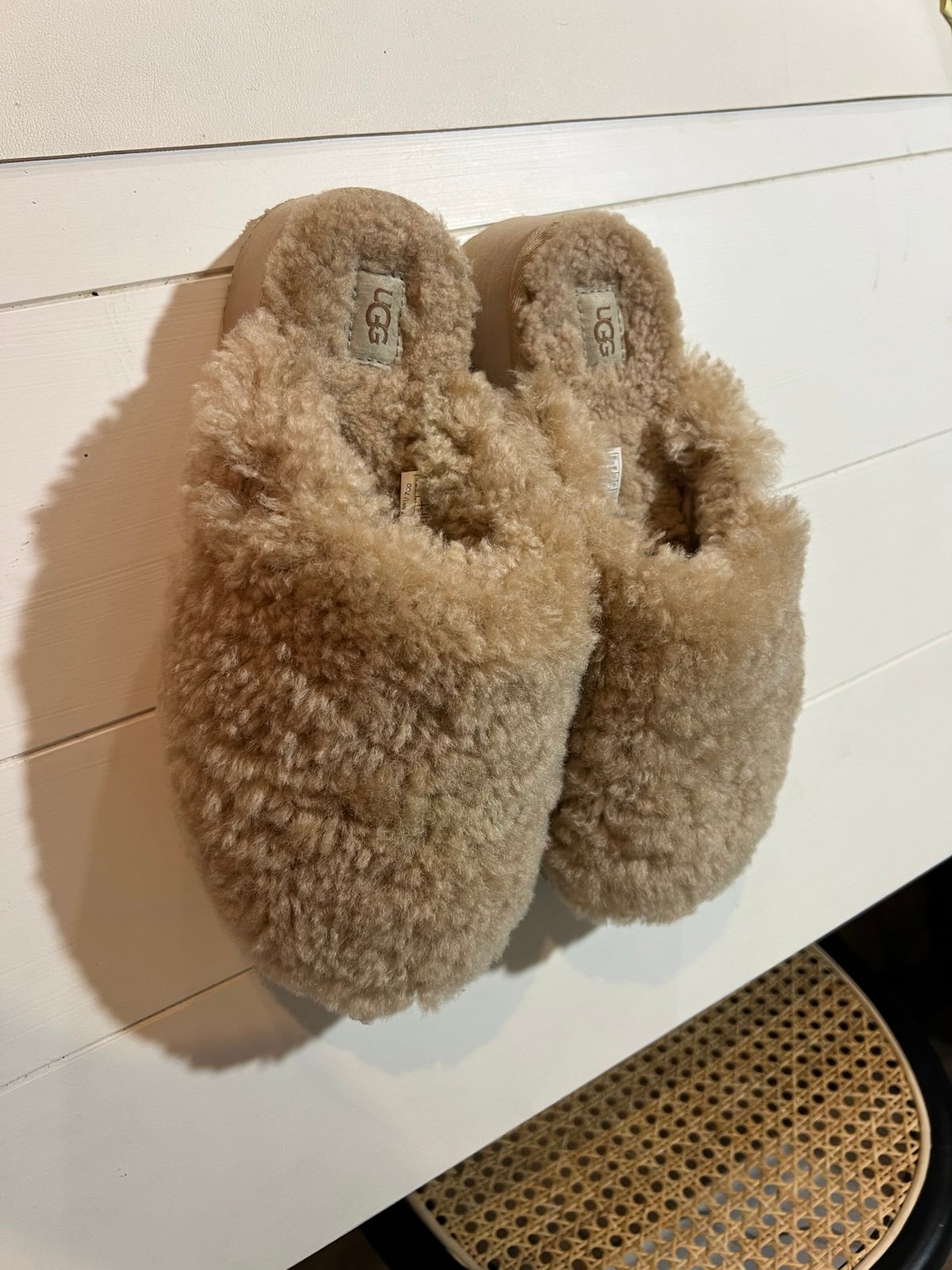 UGG maxi Curly Slippers