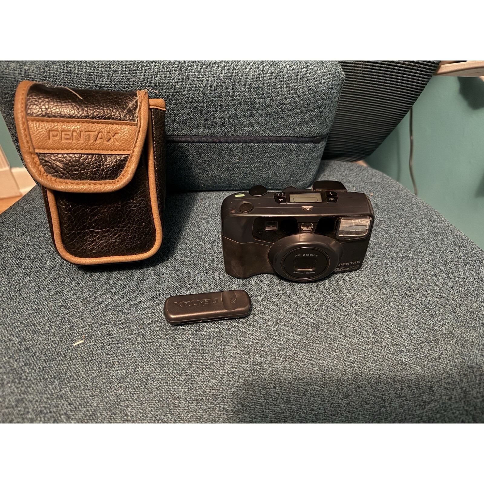 Pentax IQZoom 115S 35mm Film Camera w/ 38-115mm Zoom Lens With Remote ( Unteste