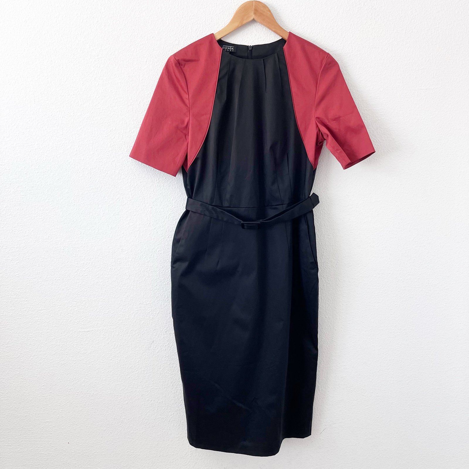 Escada Sport Knee Length Pencil Dress in Black size 38/US 2