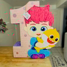 Bebe Finn Pinata