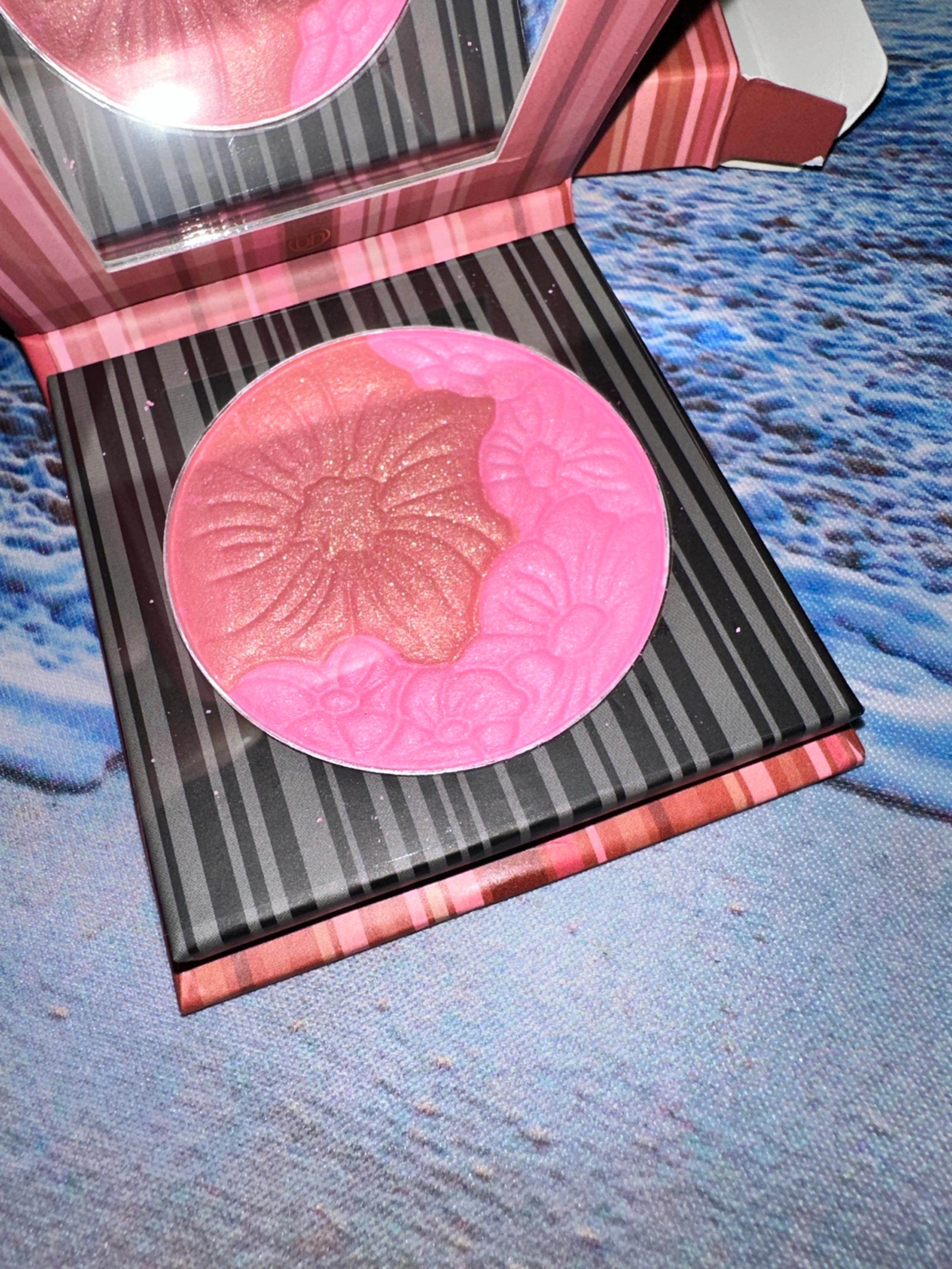 Bh cosmetics Floral blush Honolulu Getaway