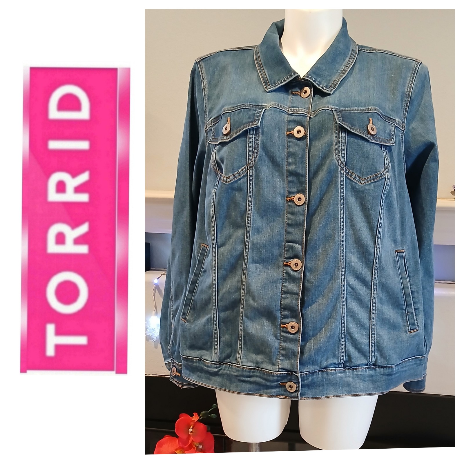Torrid Feel The Fit Jeans Jacket Size 4