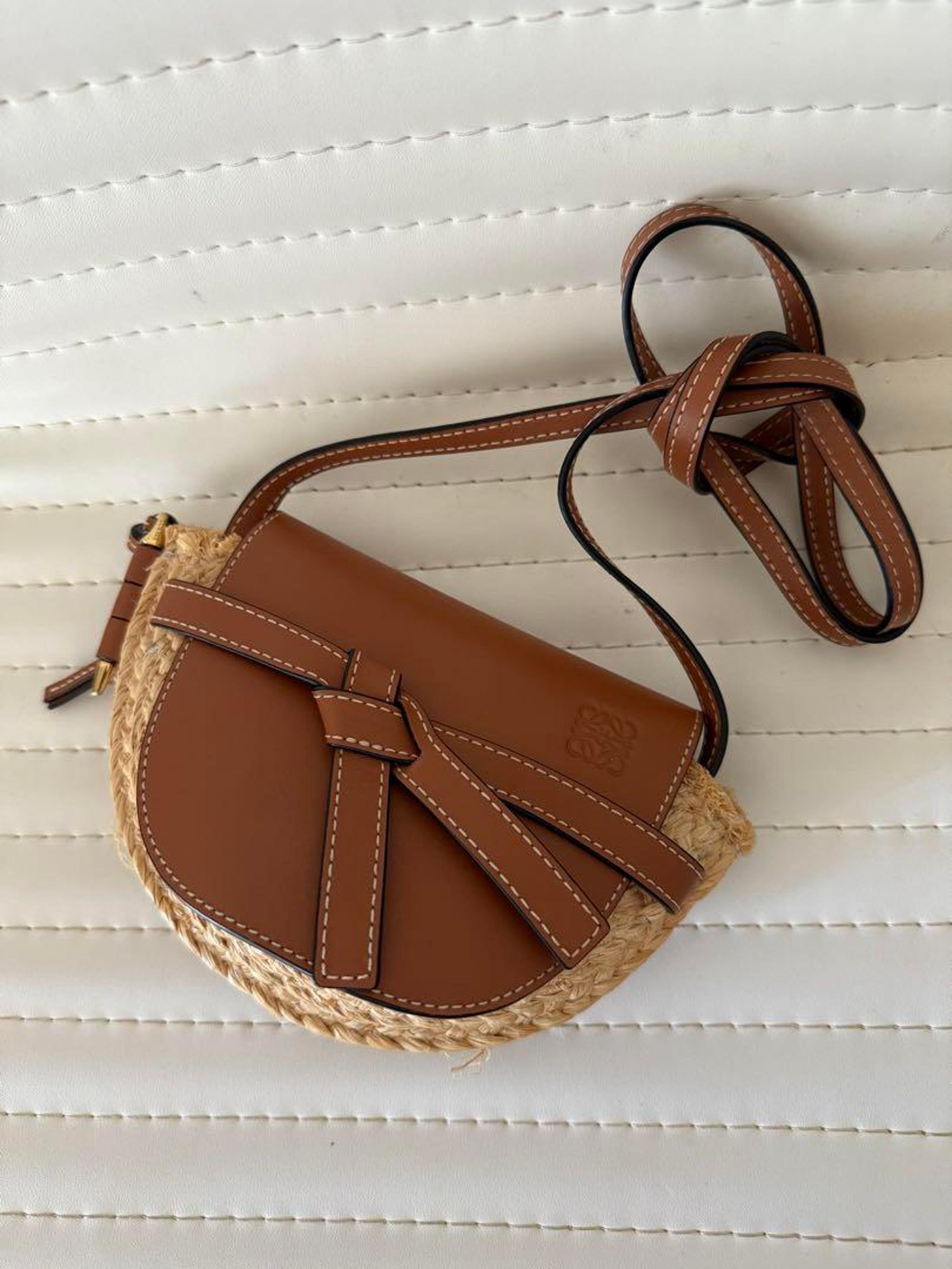 LOEWE Basket Shoulder Bag