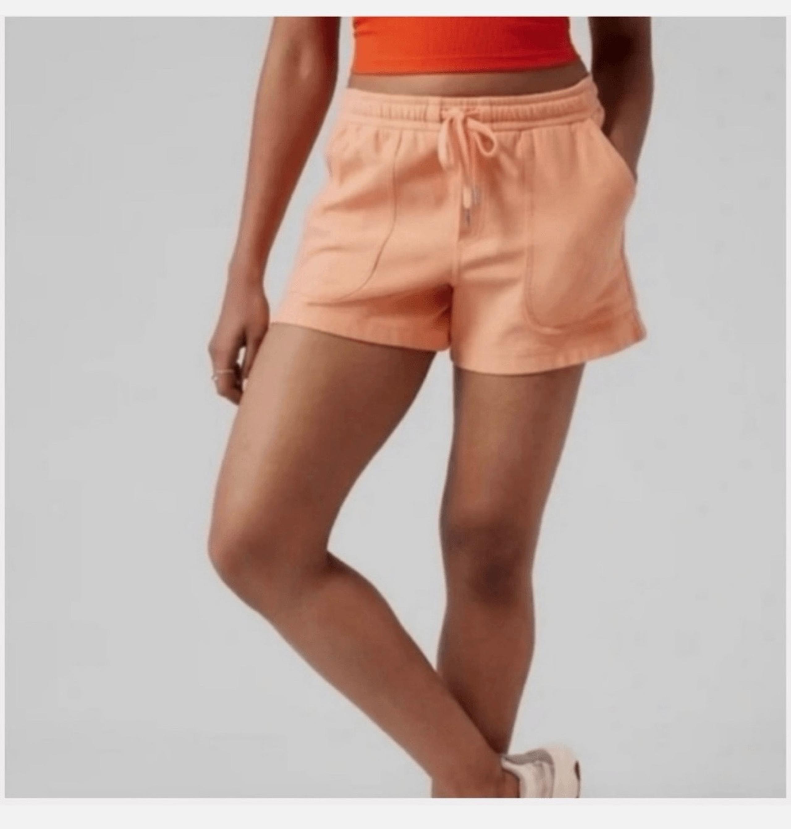 Athleta Farallon Pull On Short in Simply Orange Peach Women’s size Large