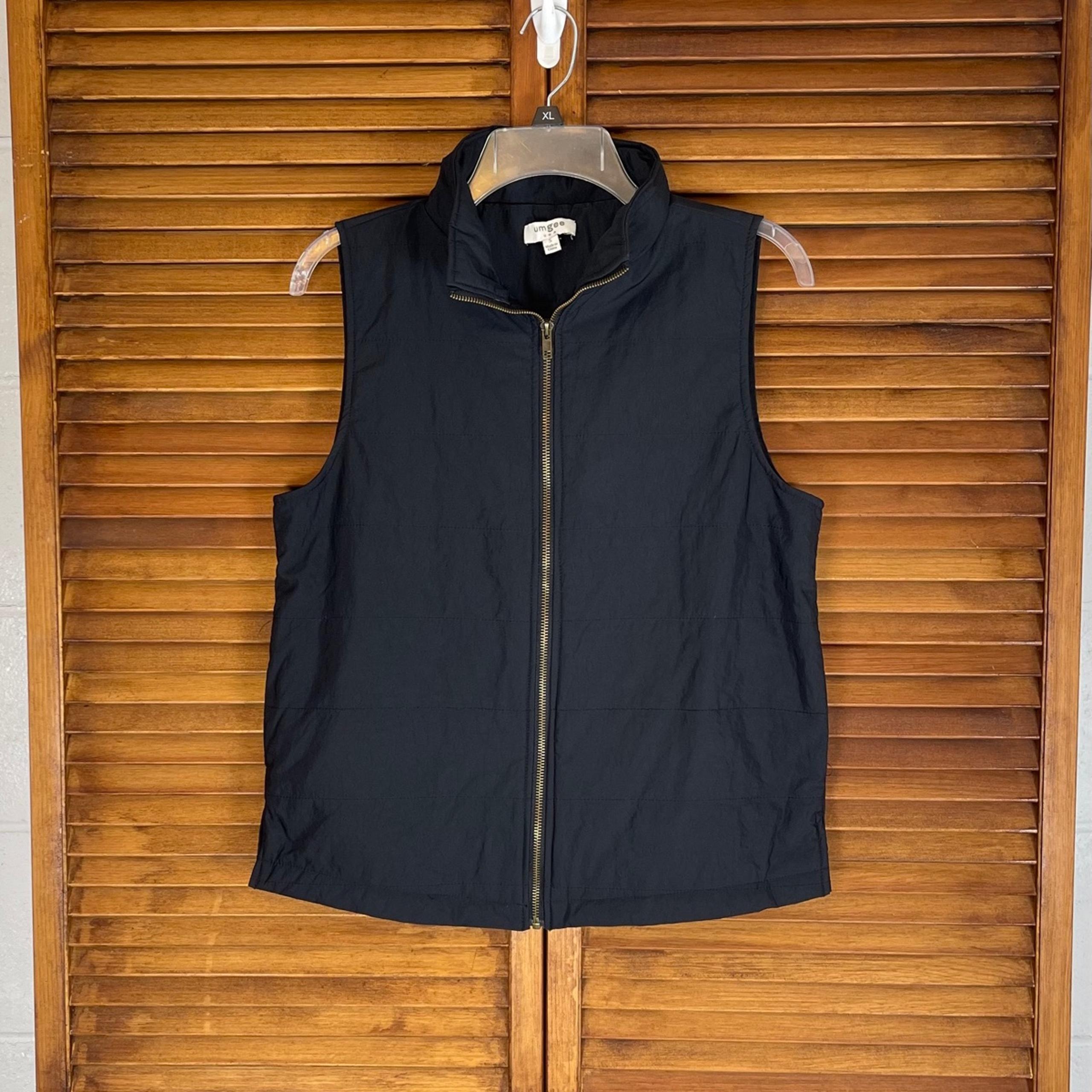 Umgee Womens Lightweight Zip Up Vest Black Size Small NICE!