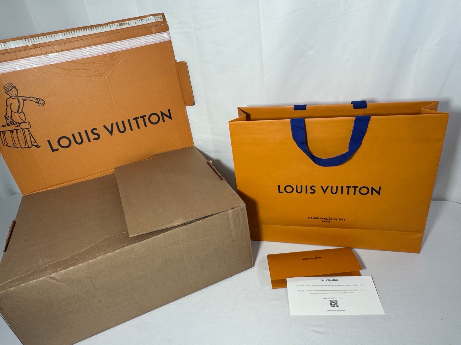 Louis Vuitton Empty Gift Bag Luxury Shopping Tote With Paperwork 19 x 4.5 x 15”
