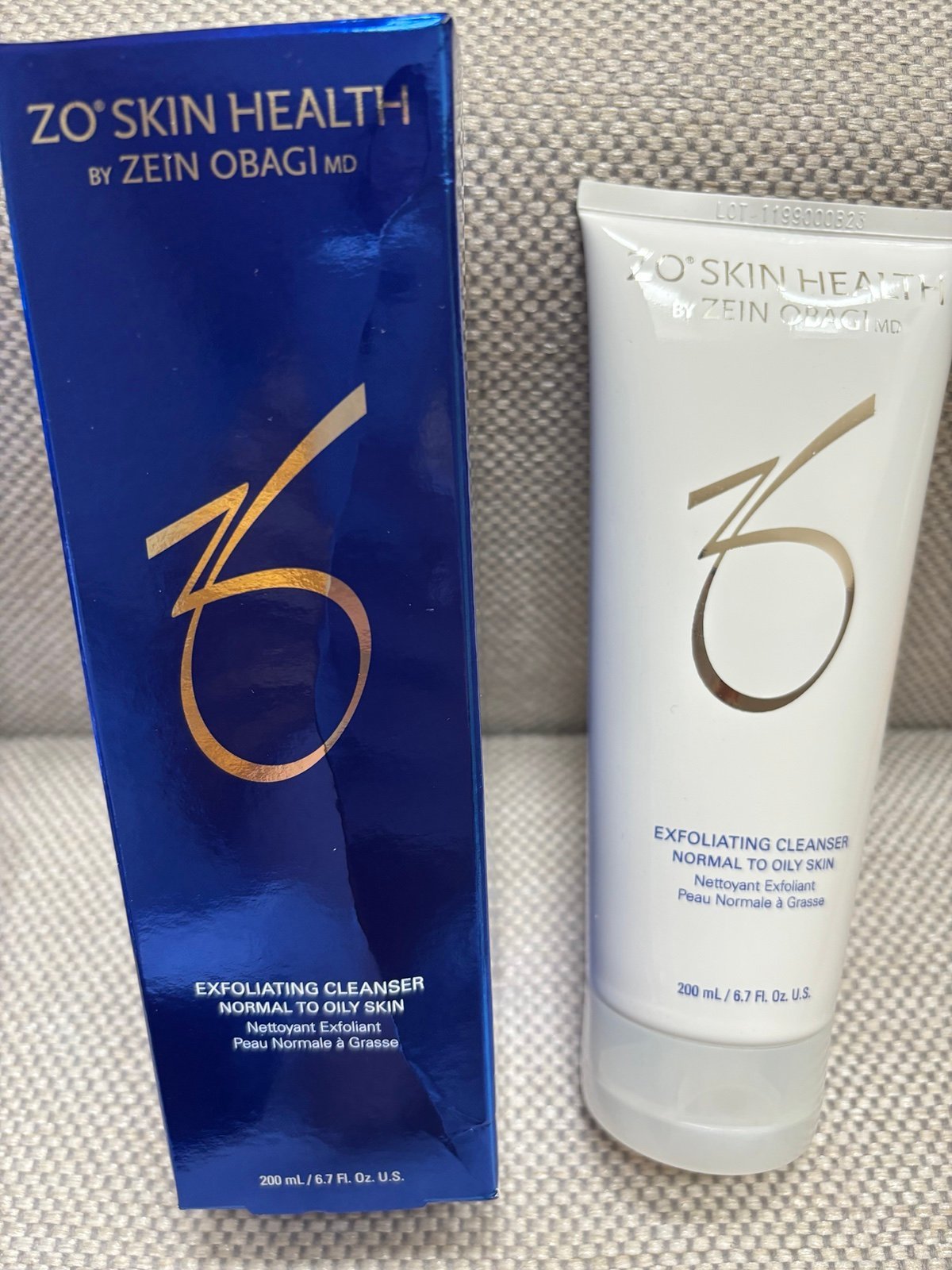 ZO Skin Health Exfoliating Cleanser Normal to Oily Skin 6.7oz/200ml Exp2027