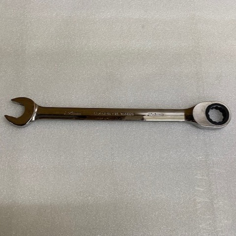 Snap-on Tools -SOXRM24A 24mm Metric 0° Non-Reversing Ratcheting Combo Wrench.
