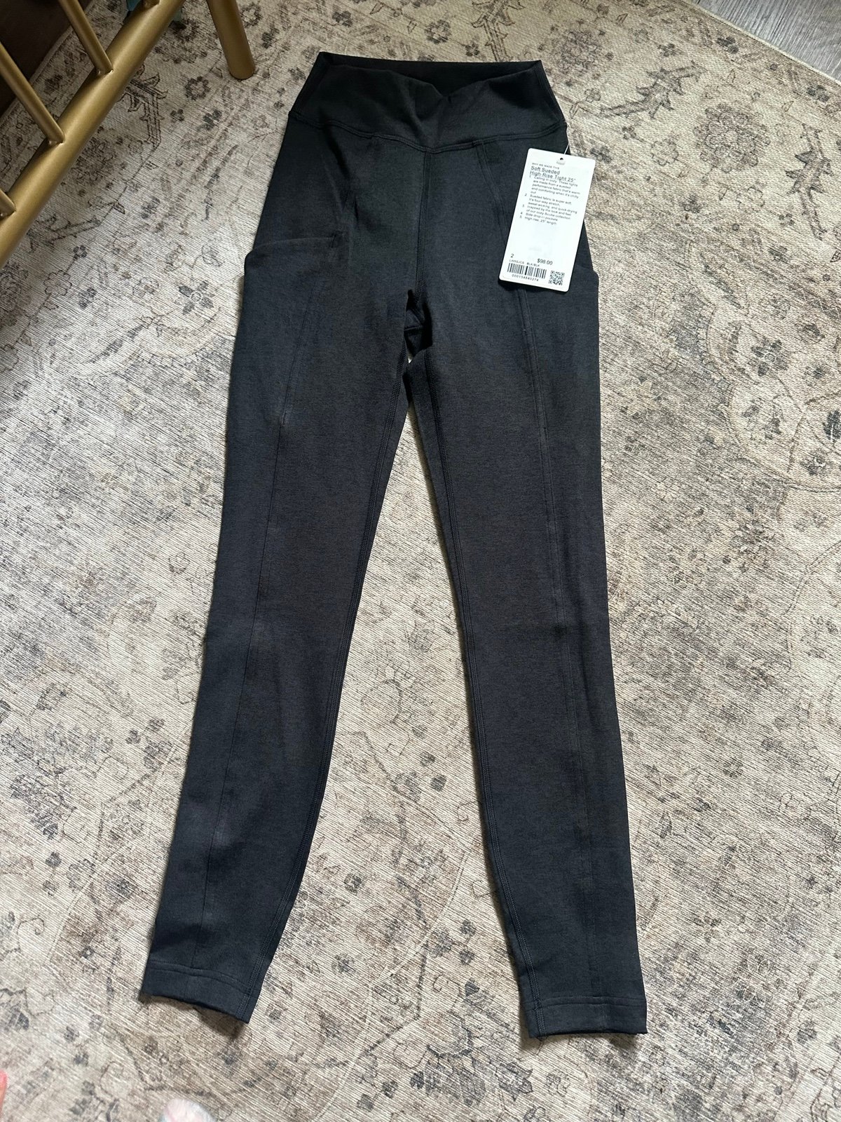 NWT Lululemon Size 2