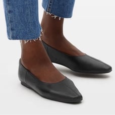 Everlane Tapered Day Glove Italian Leather Square Toe Black 9 Minimalist Classic
