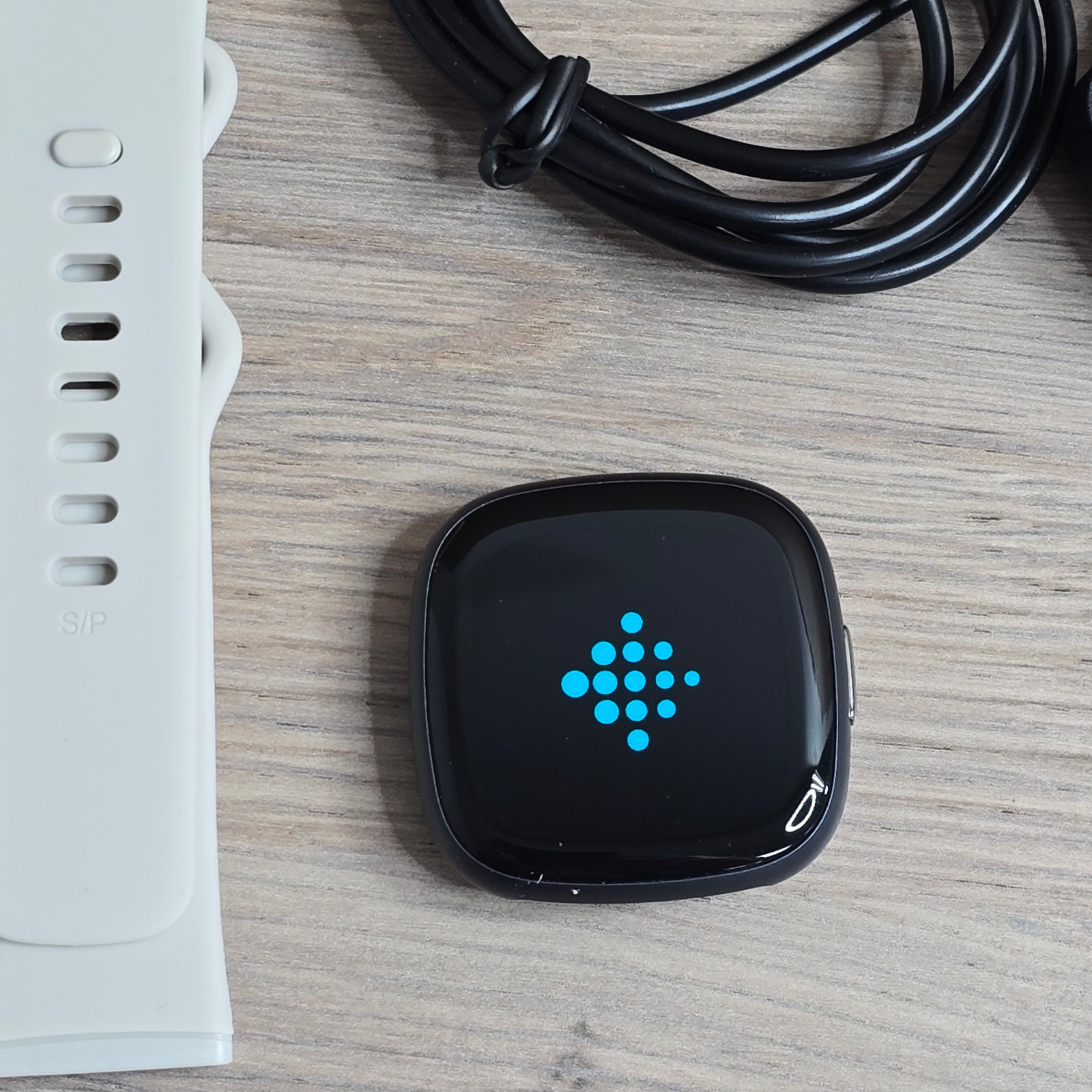 Fitbit Versa 4 by Google, Fitness Smartwatch