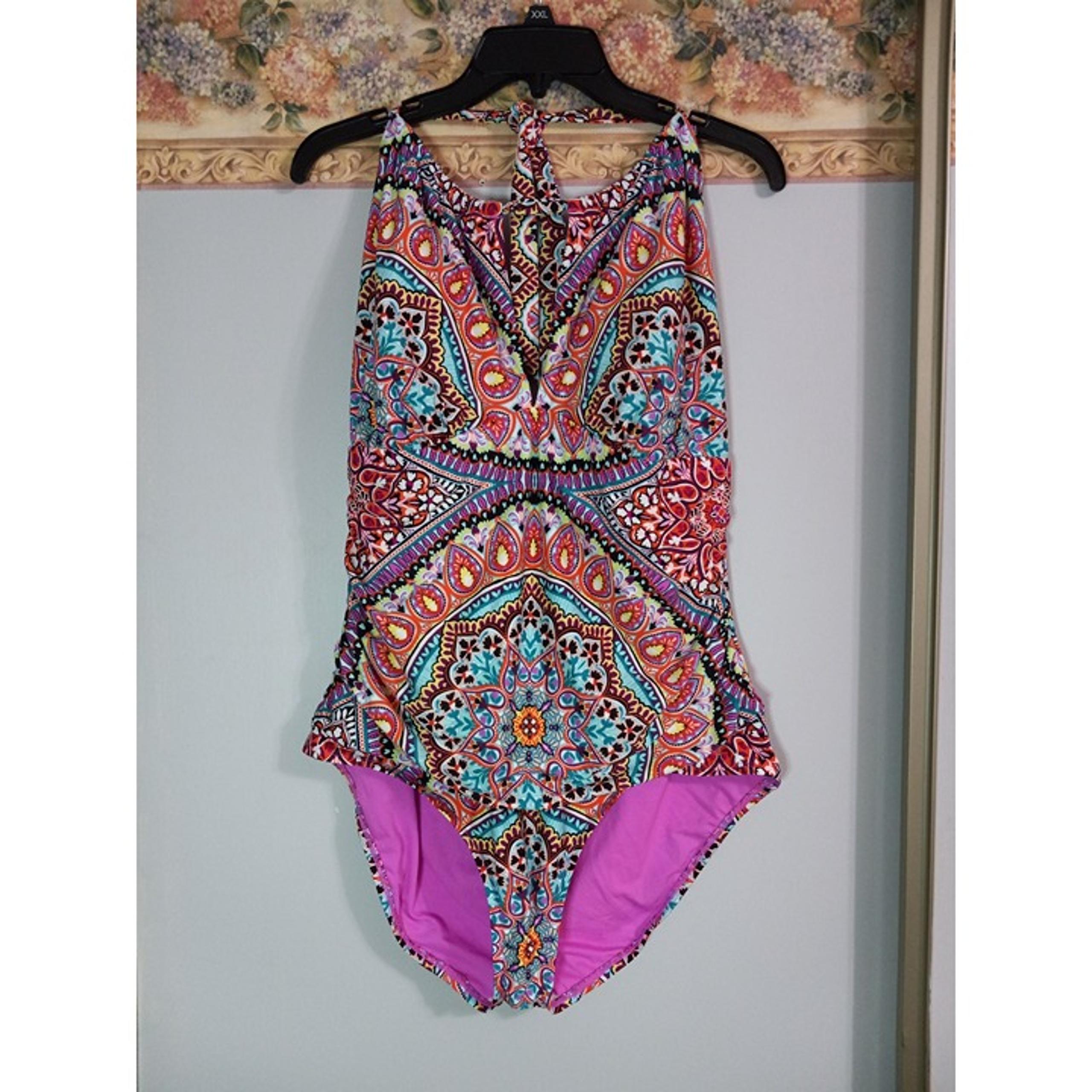 Kenneth Cole Reaction 2X Colorful Paisley Geometric One Piece Swimsuit