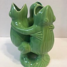 Vintage VANDOR Japan 3 Green Dancing Hugging FROGS Majolica Planter 7 1/2