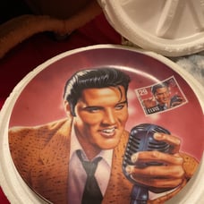 The Bradford Exchange Elvis Presley collectors plate