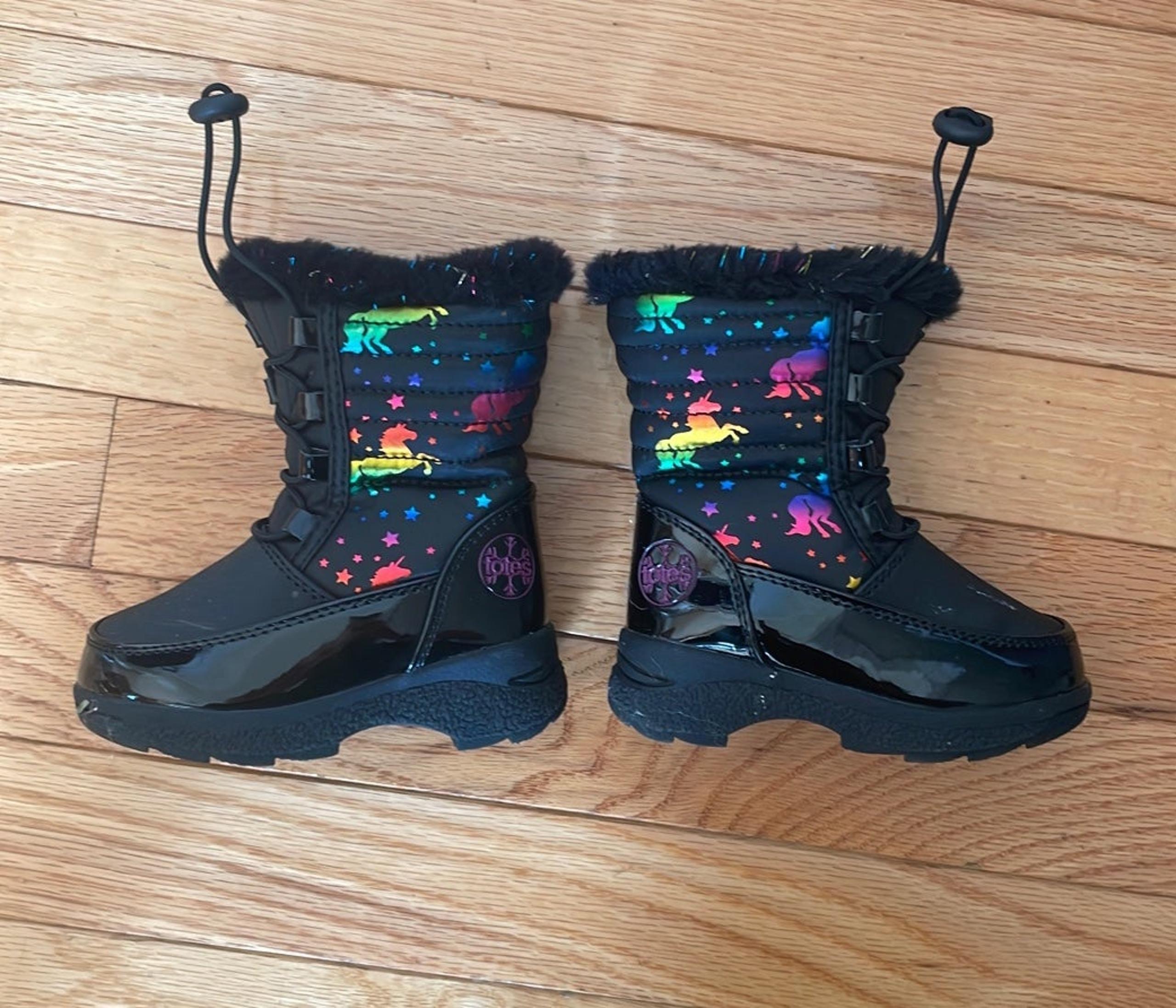 Toddler Snow Boots size 5