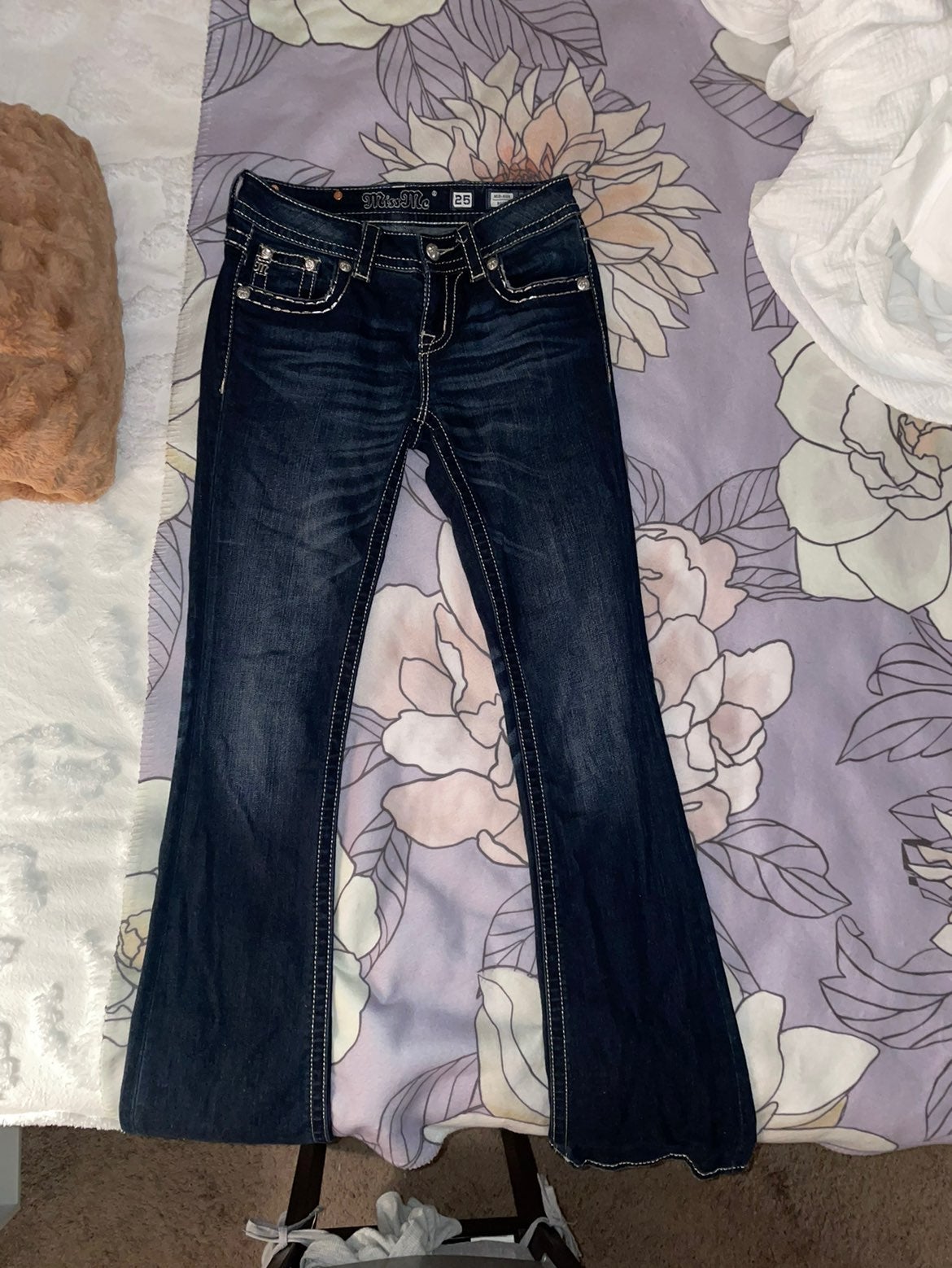 Miss Me Mid-Rise boot cut jeans