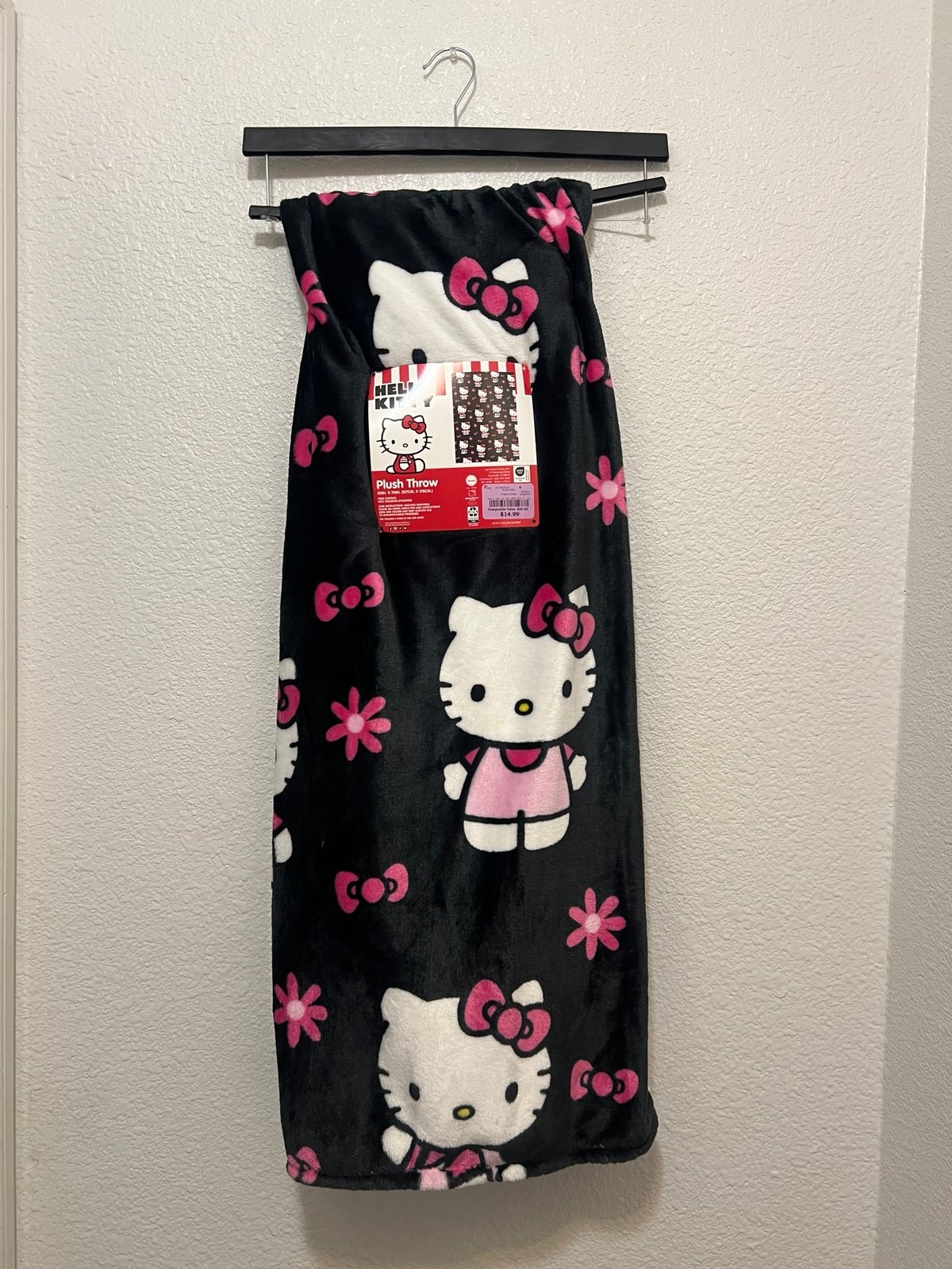 Hello kitty black daisy