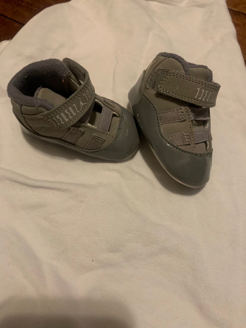 cool grey 11
