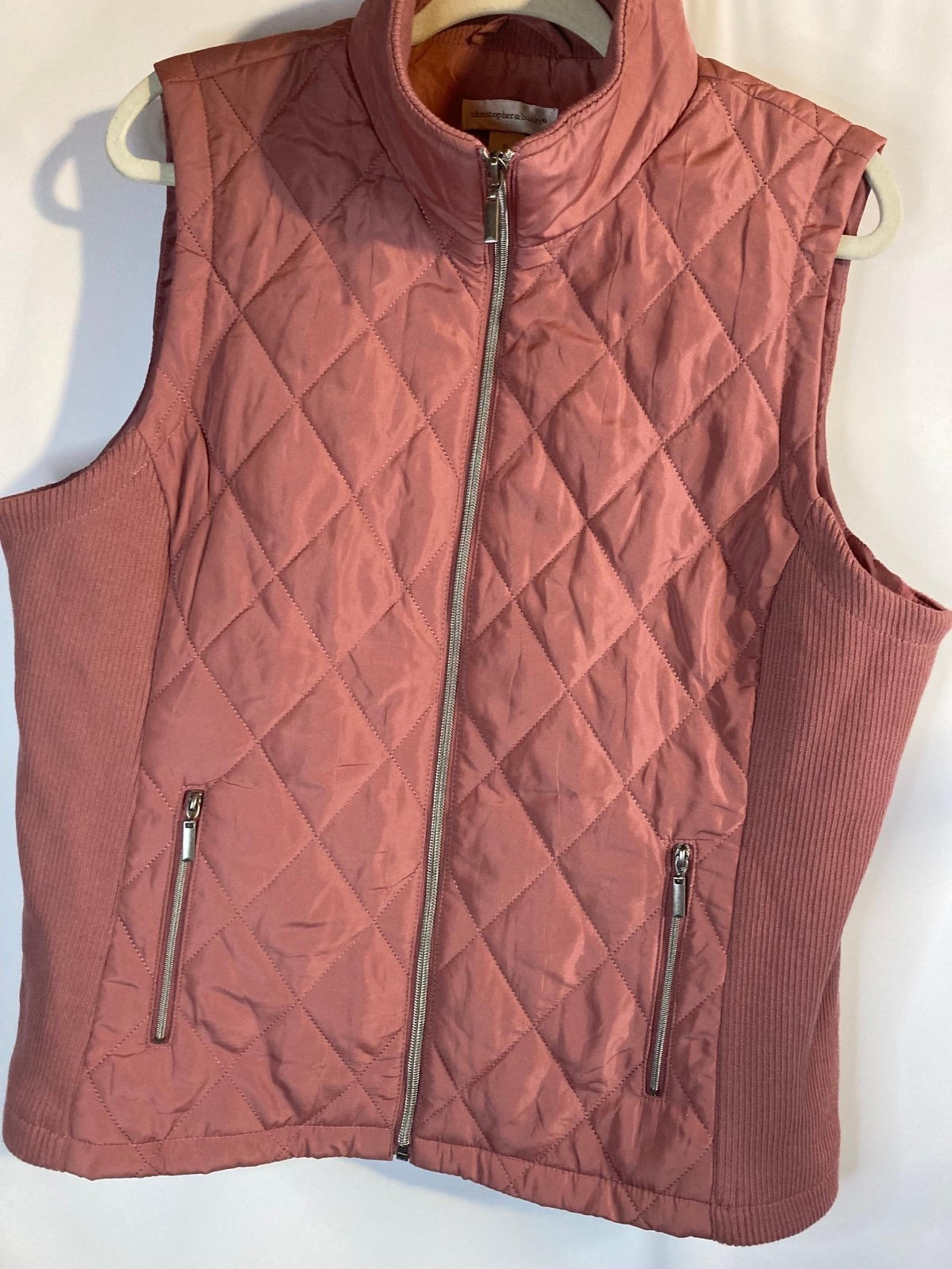 Christopher & Bank Woman. Quilted Vest Puffer Size is XL