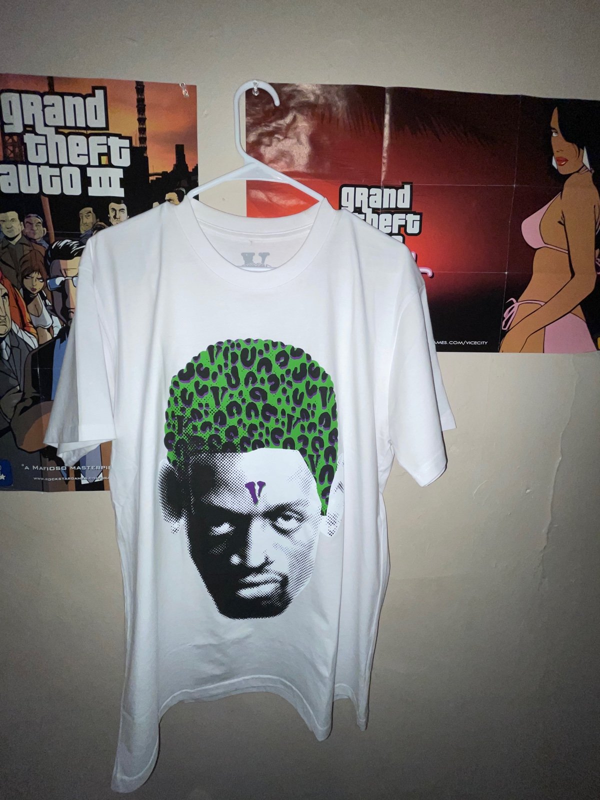 VLONE shops shirt