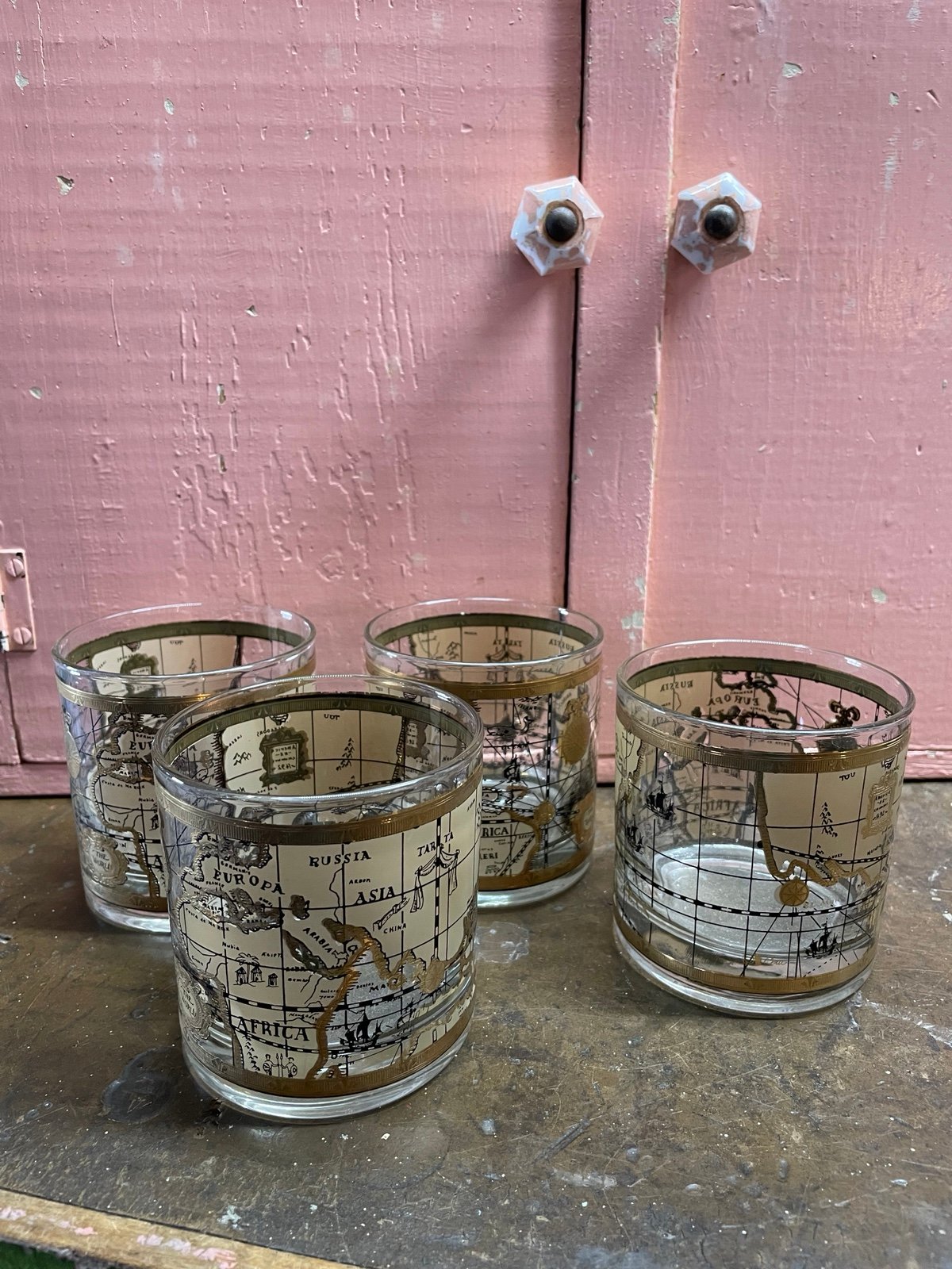 Set of 4 cera mcm DOF world map 22k